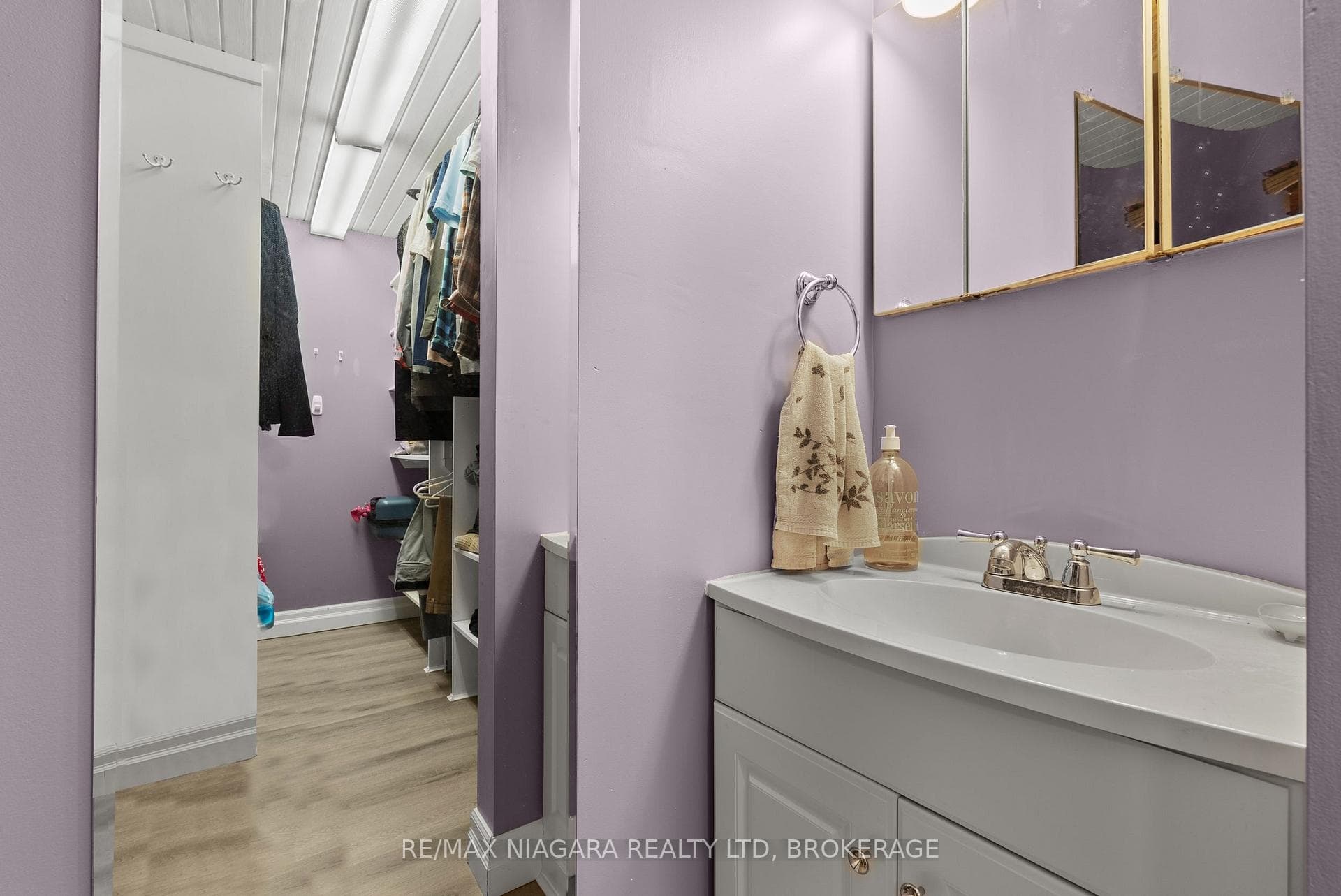 46 Melrose Drive photo 24