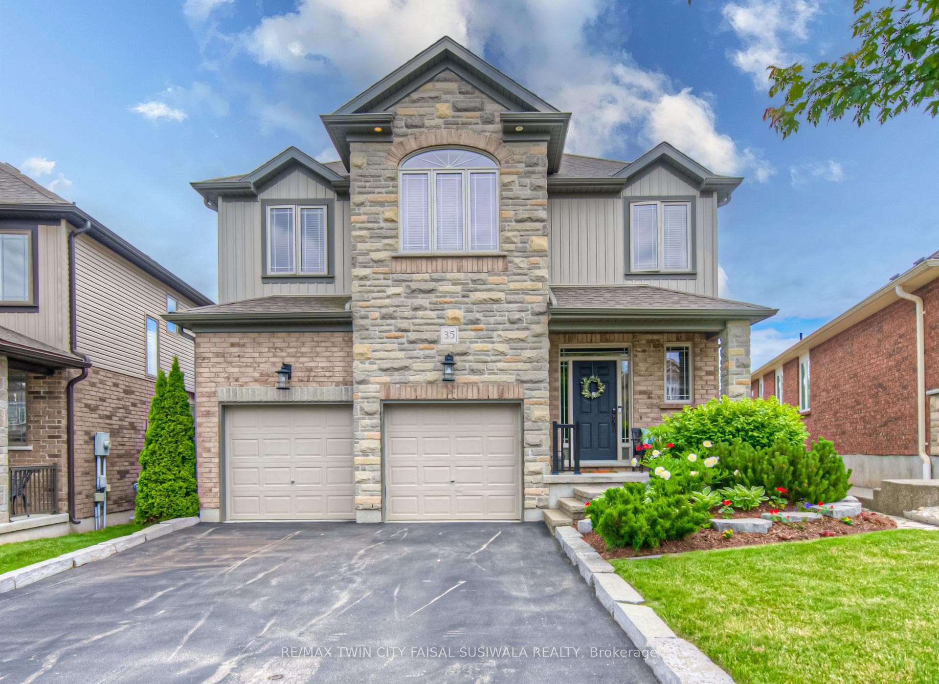 35 Gouda Place photo 1