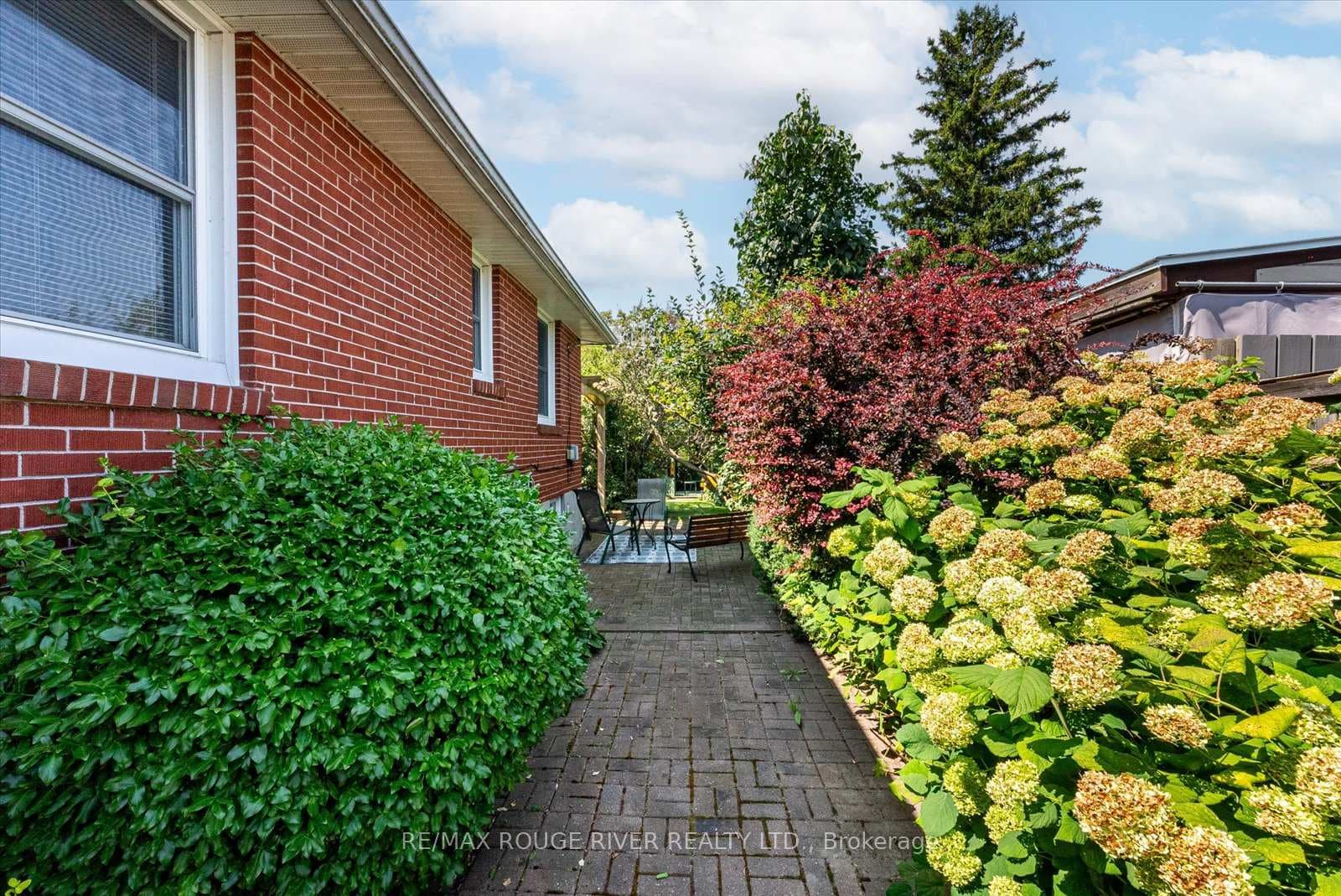 722 Gaspe Avenue photo 39