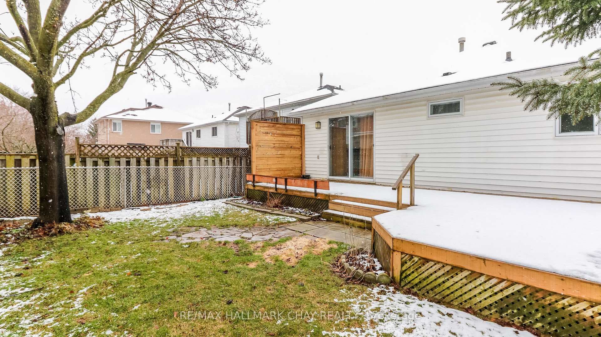 27 Finlay Road photo 31