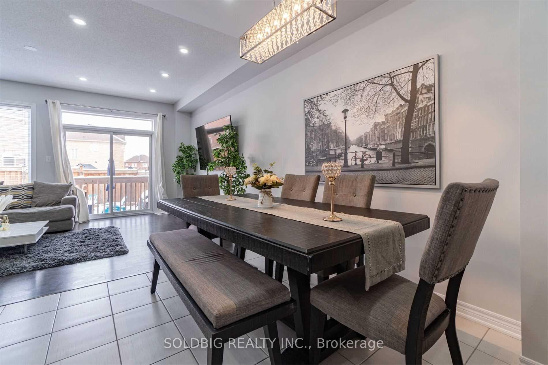 91 Kempenfelt Trail photo 8
