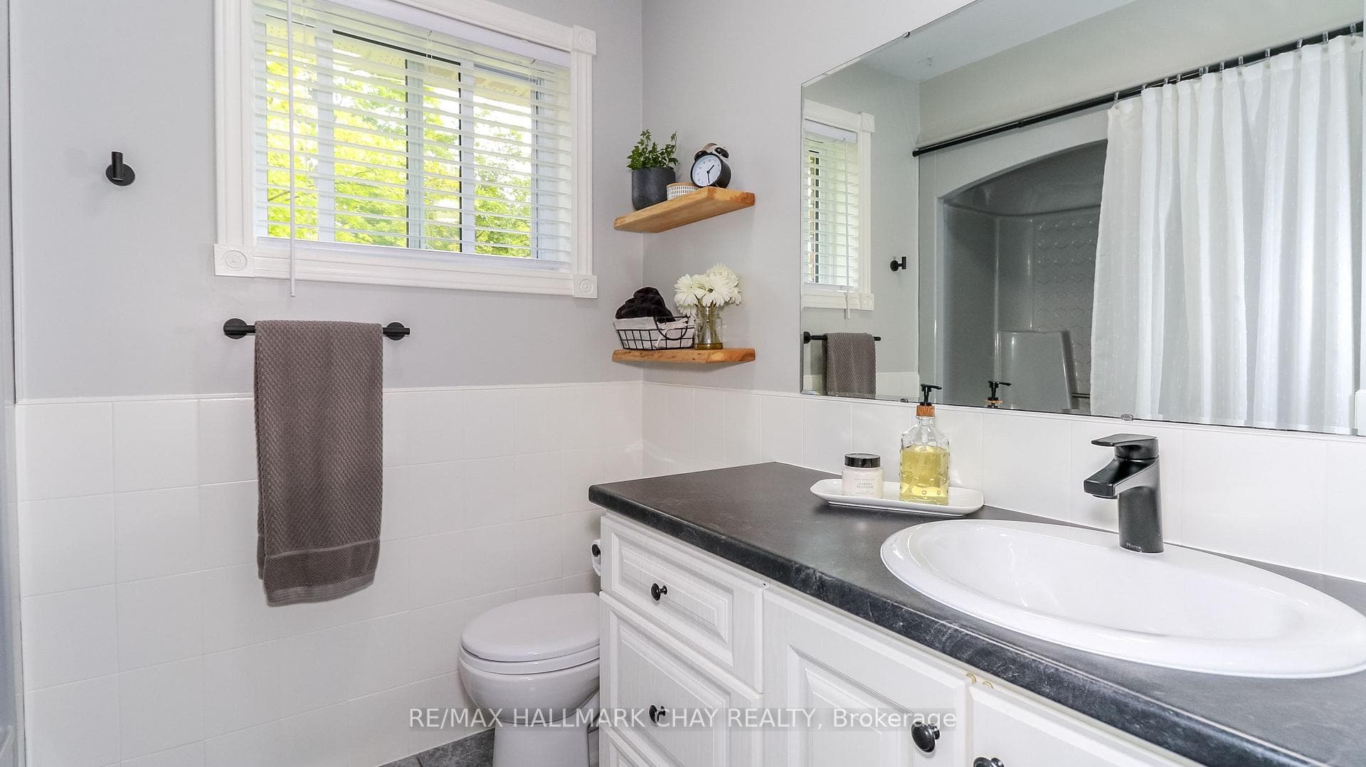 10 Dorcas Avenue photo 23