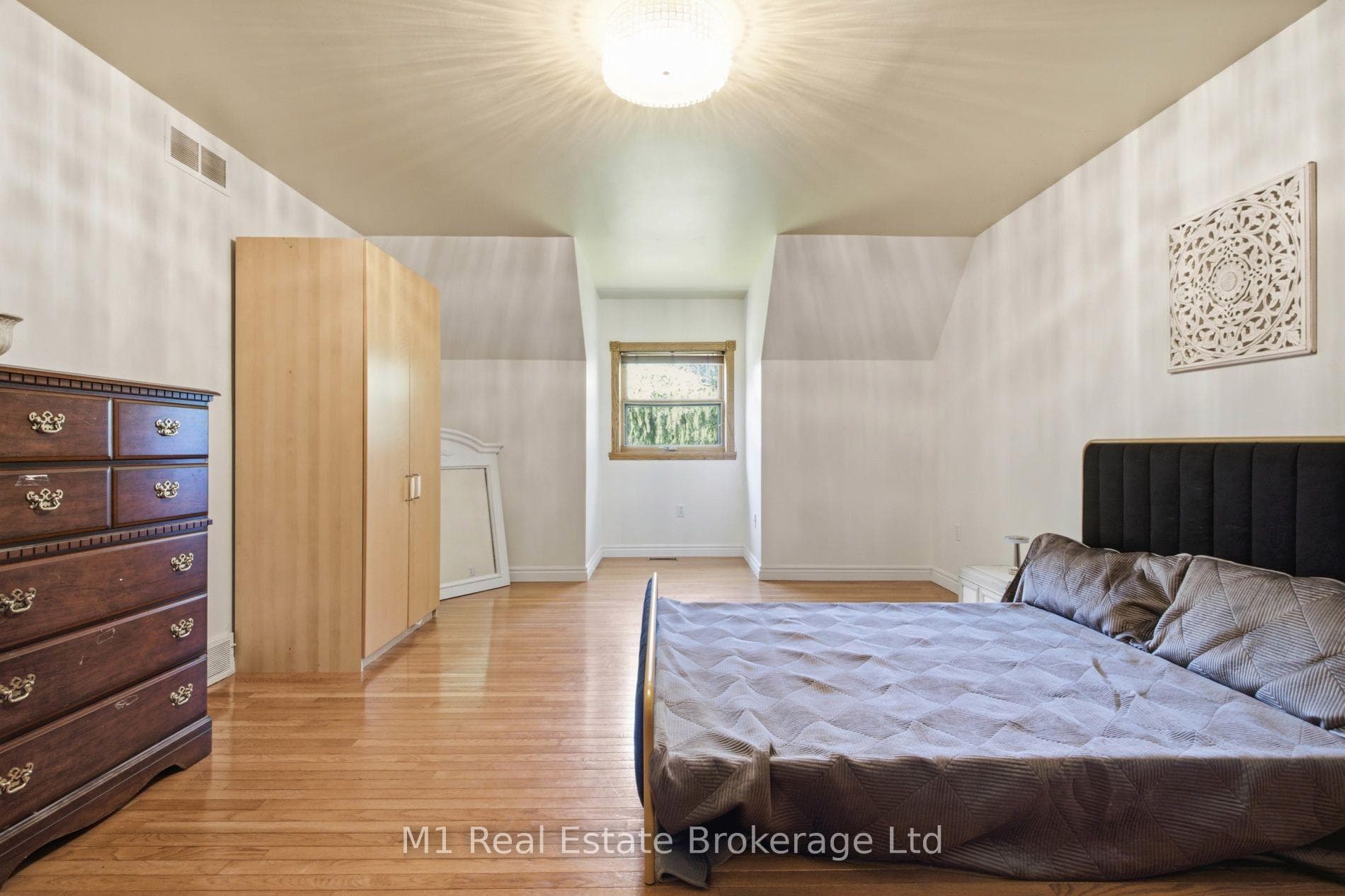142631 35 Road photo 17
