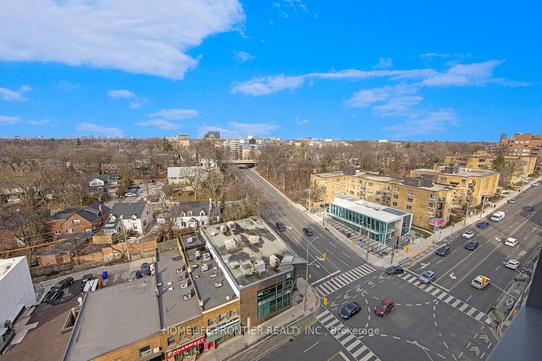 2020 Bathurst Street Unit 1210 photo 11