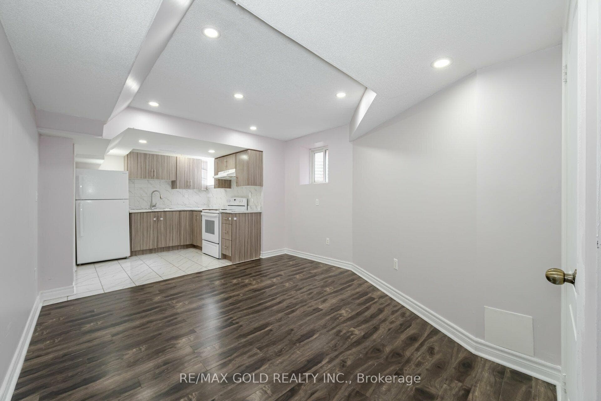 69 Softneedle Avenue photo 31