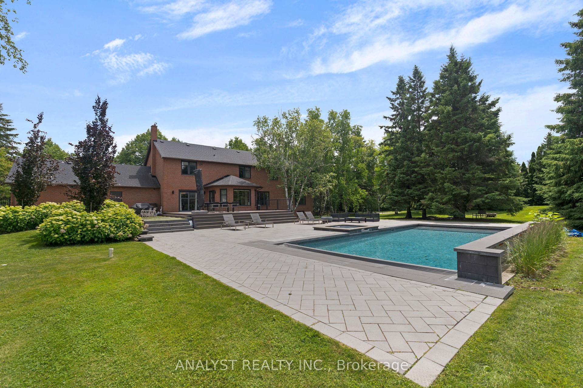 20 Fenyrose Crescent photo 43