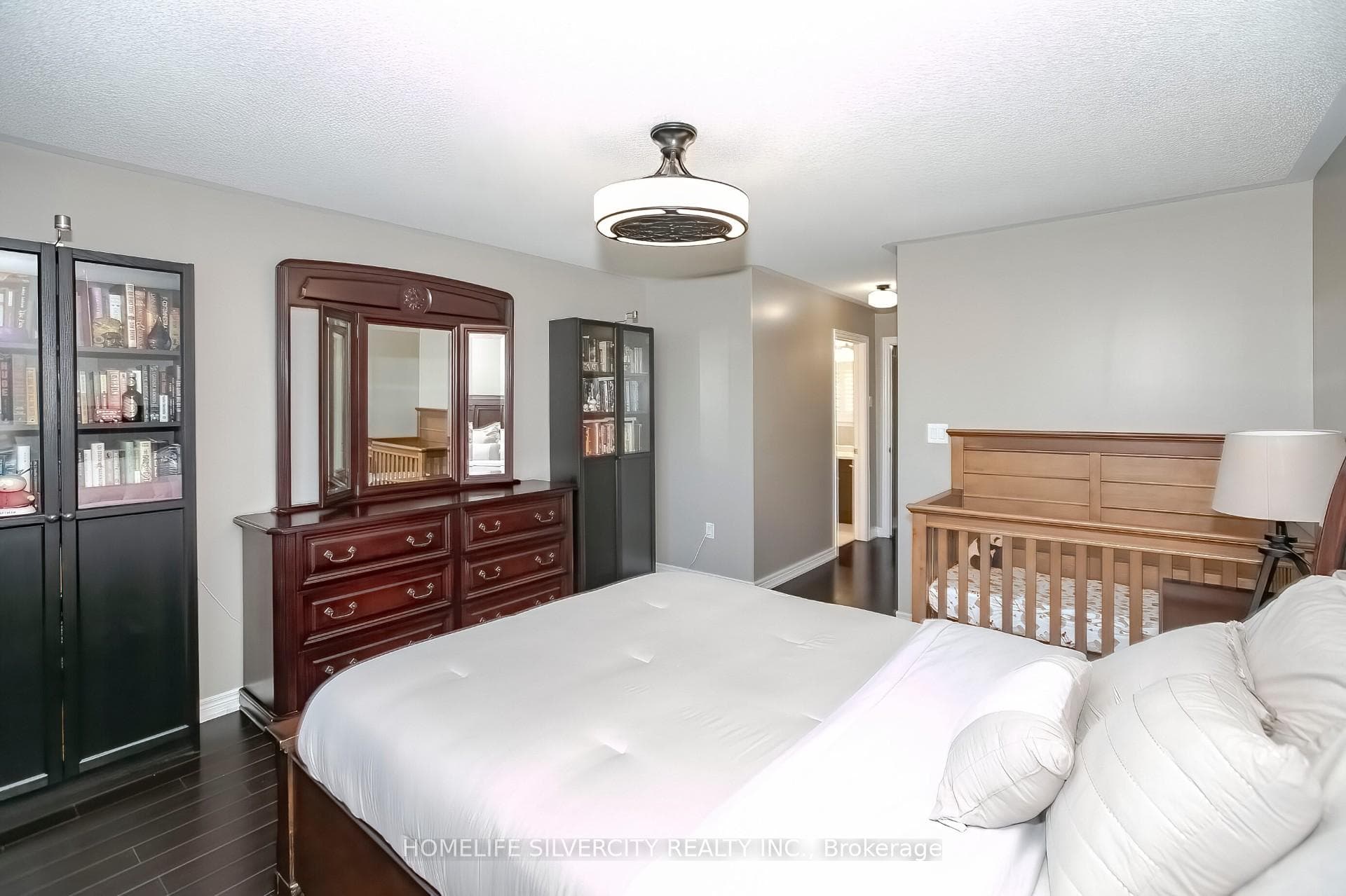 8 Fawnridge Road photo 23