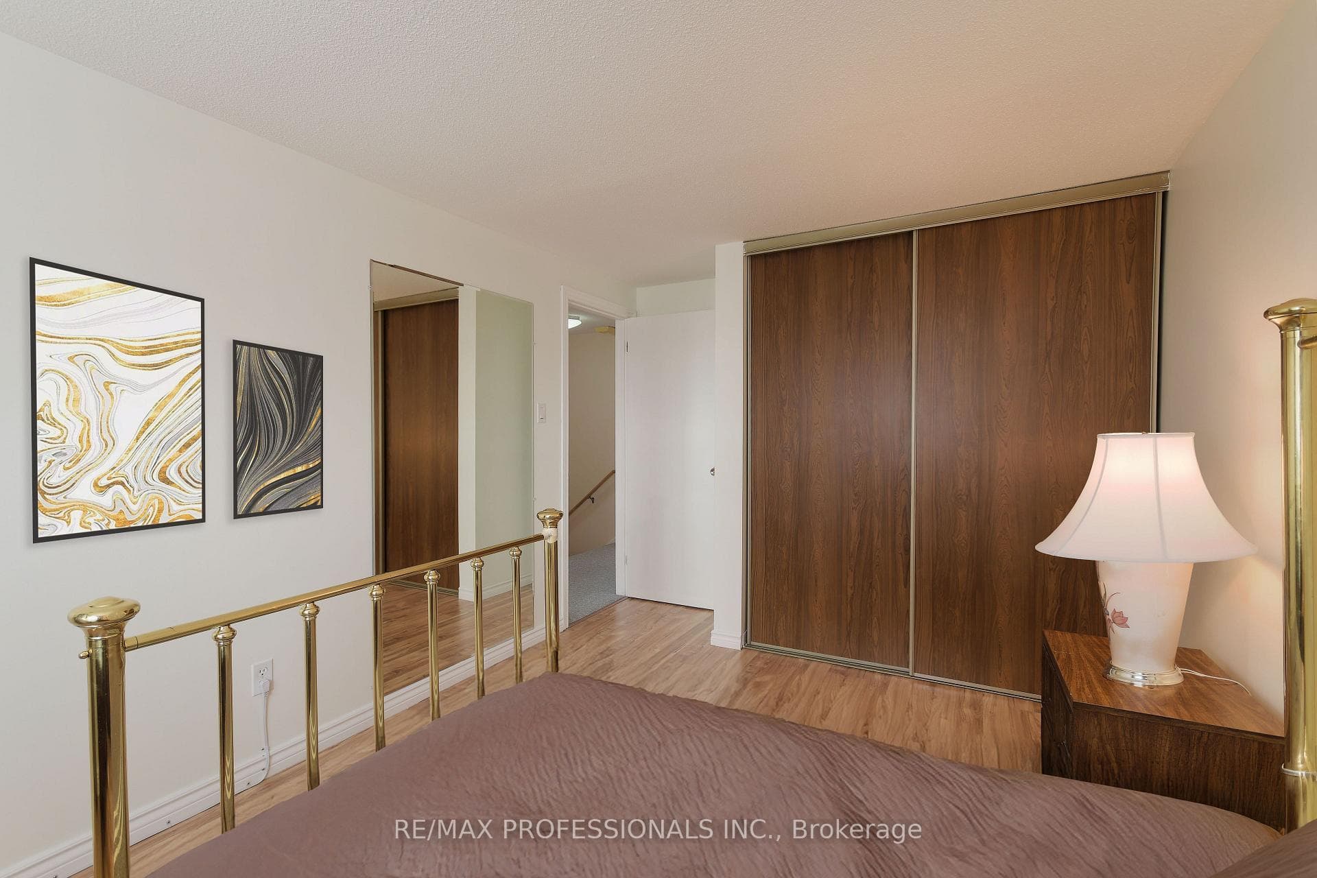 248 Royal Salisbury Way photo 19