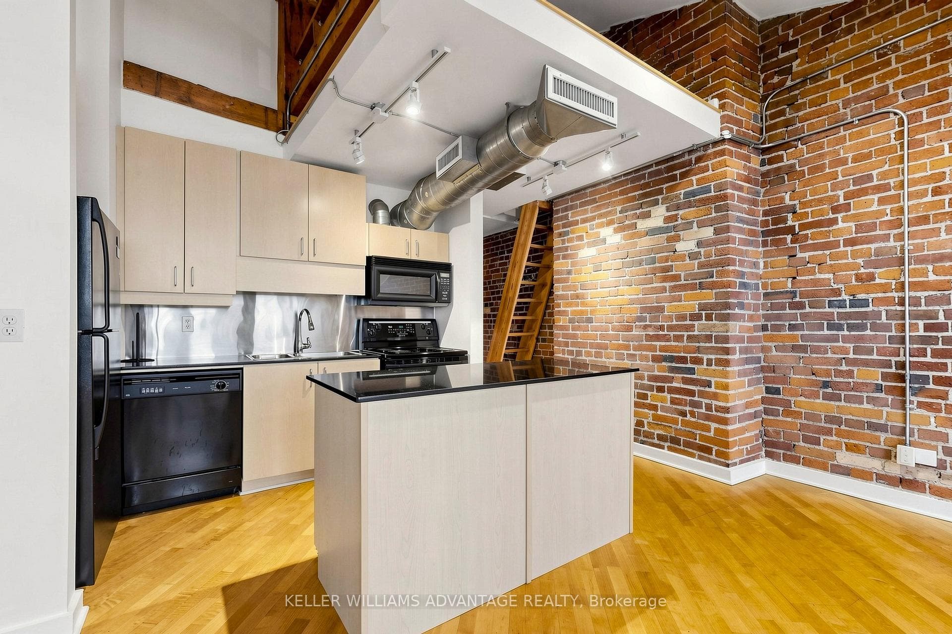 81A Front Street Unit 417 photo 10