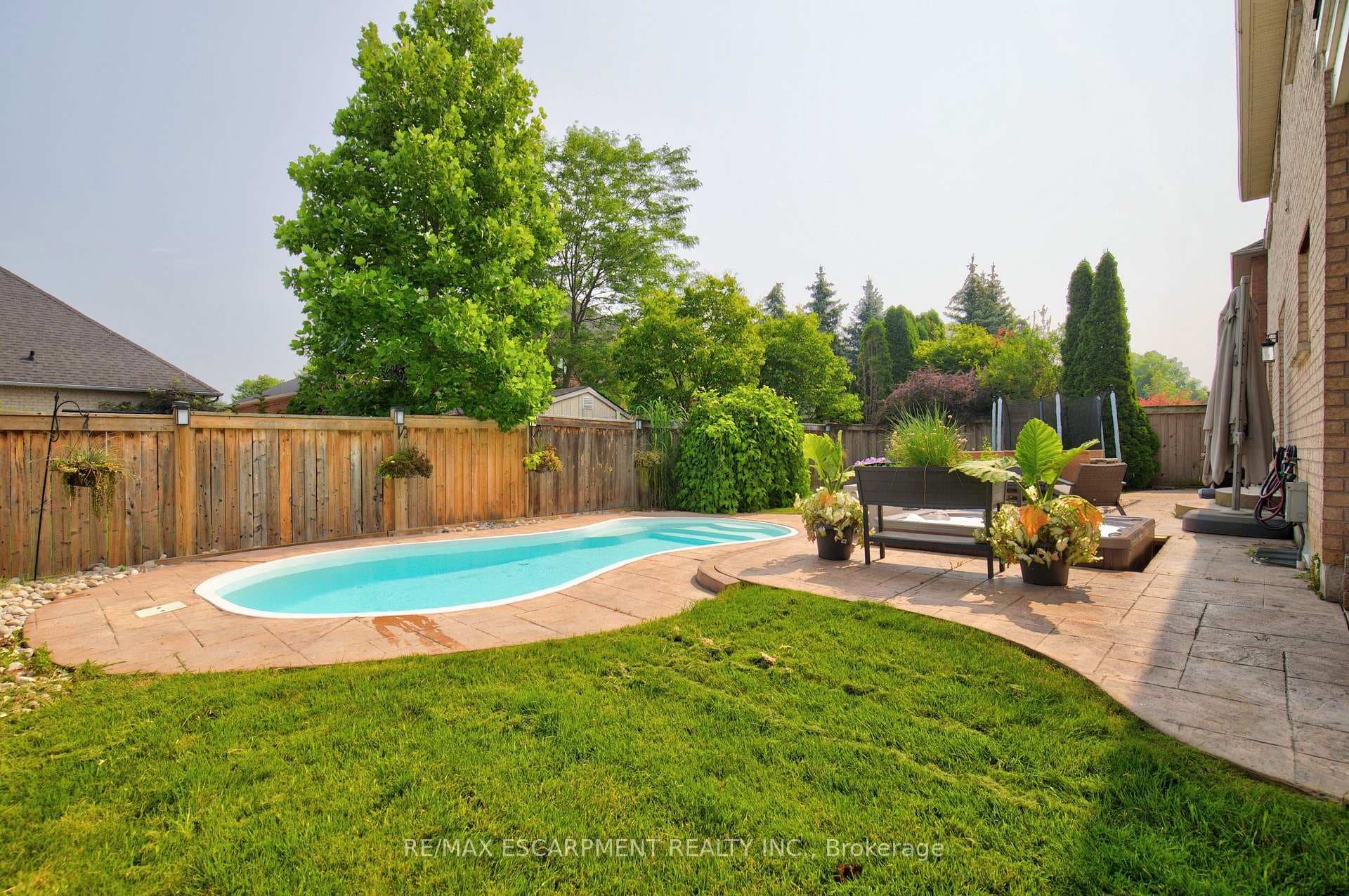 16 Watercliff Place photo 48