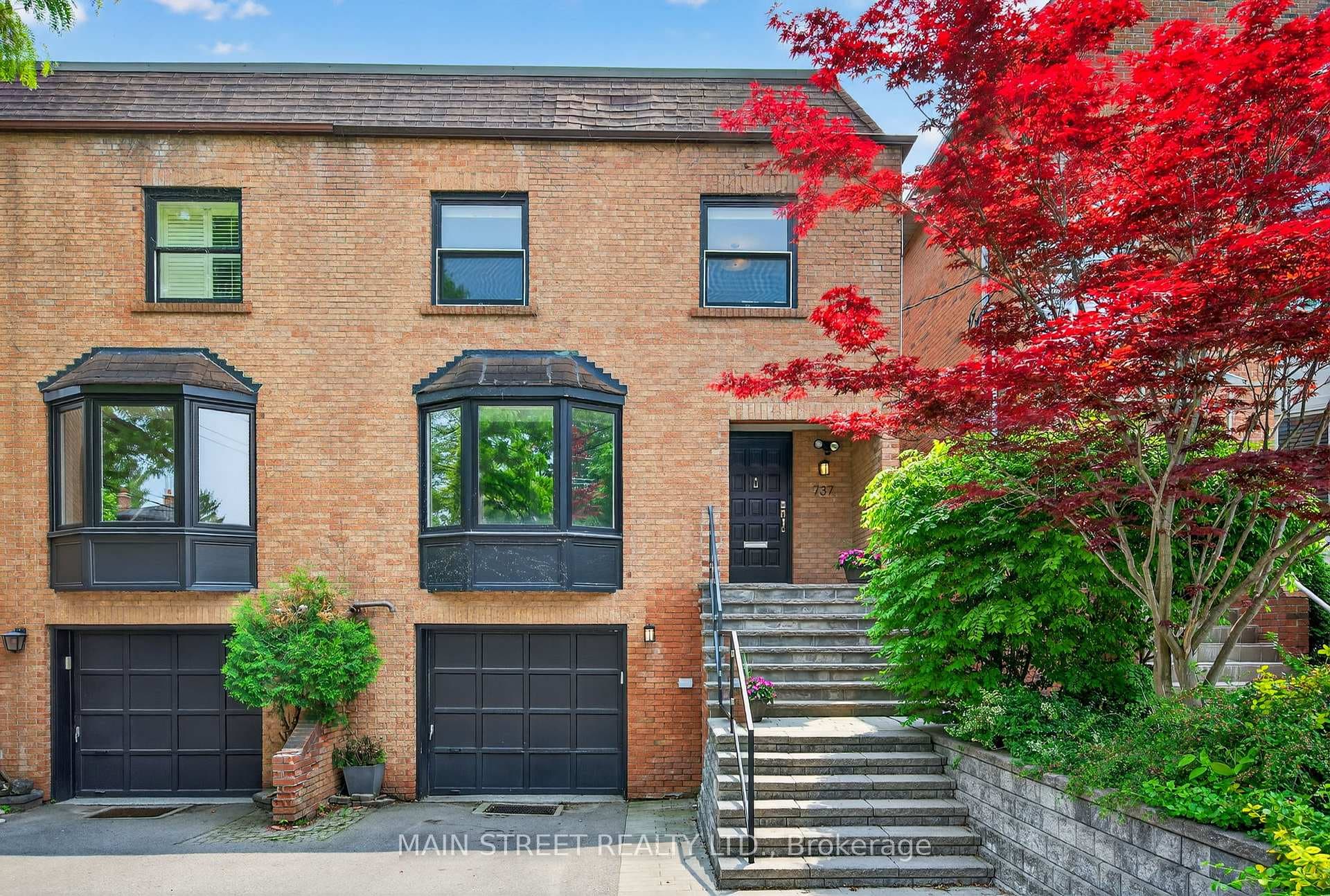 737 Merton Street photo 2