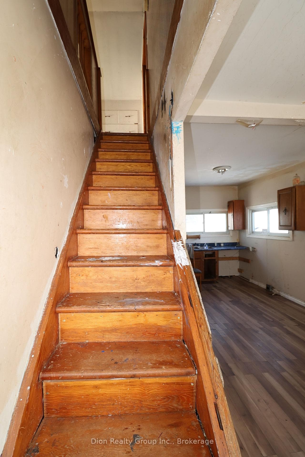 4 Rand Avenue photo 10