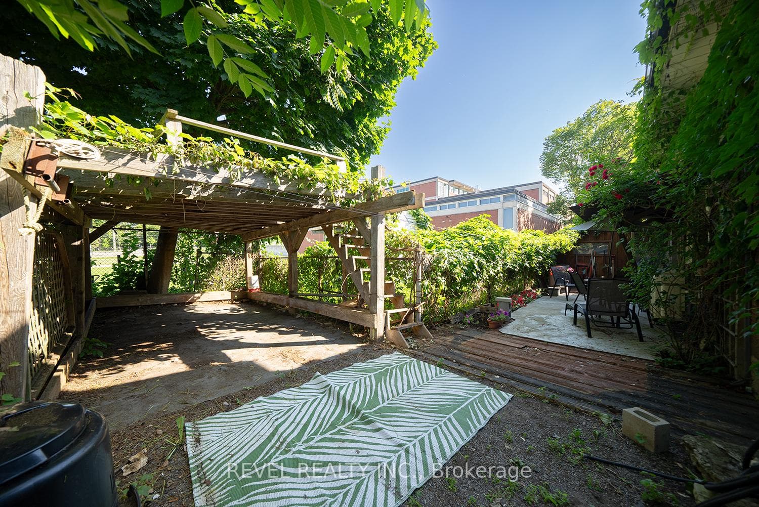 18 Hilda Street photo 23