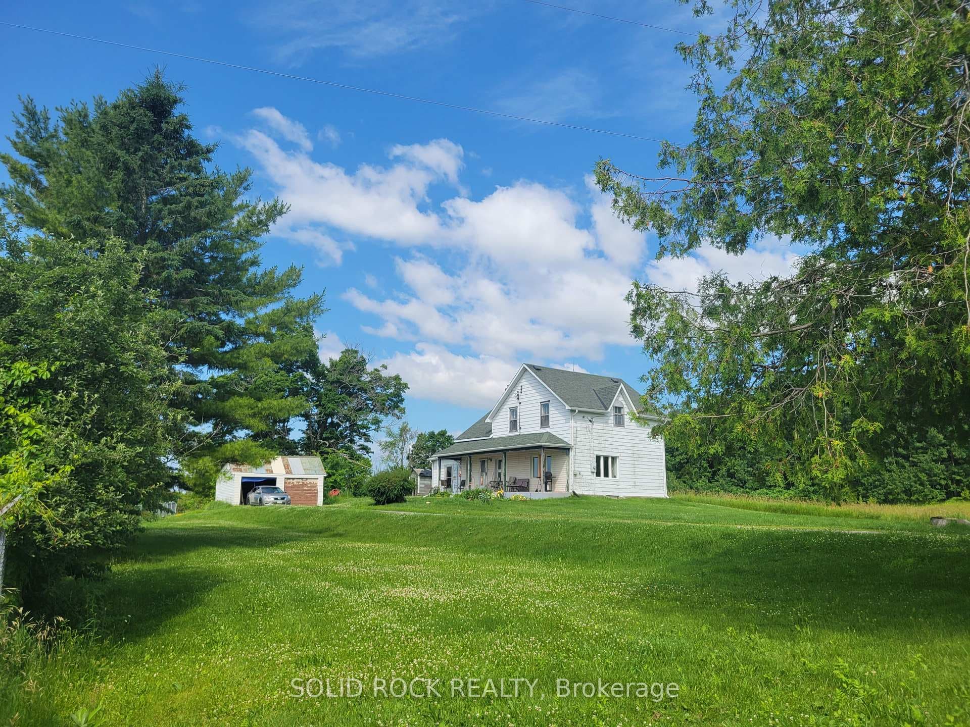 75 McCann Crescent photo 1
