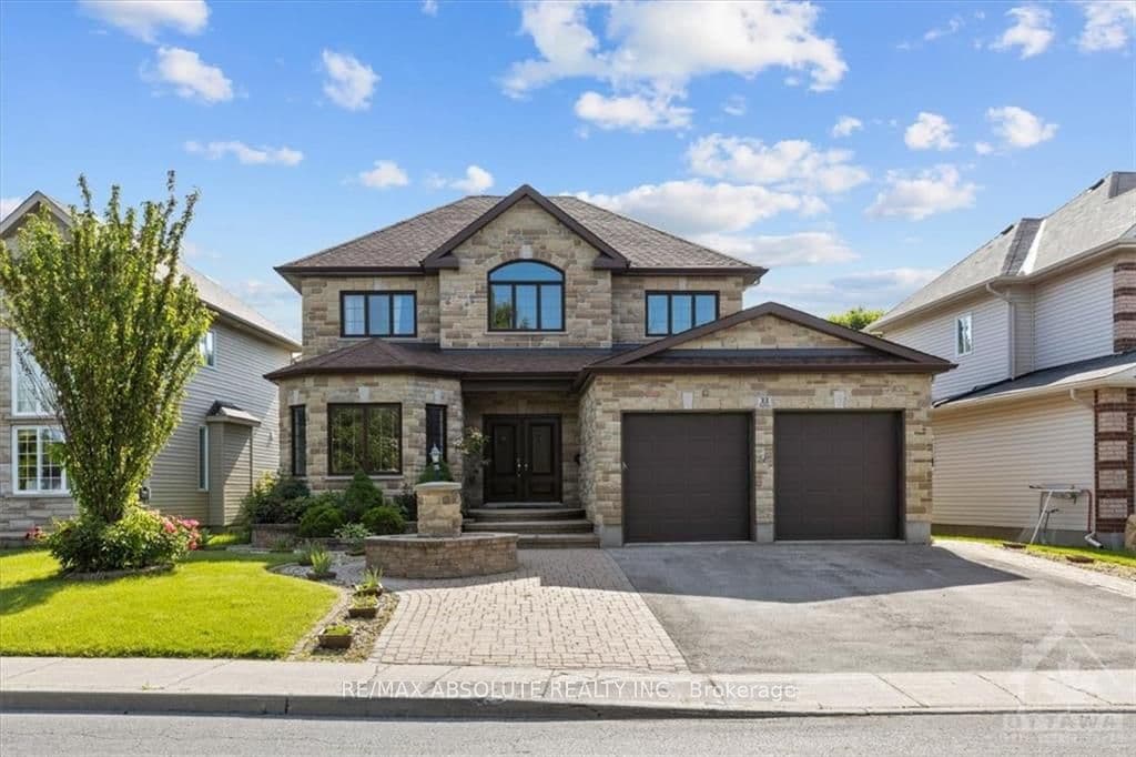 33 HARTSMERE Drive photo 1