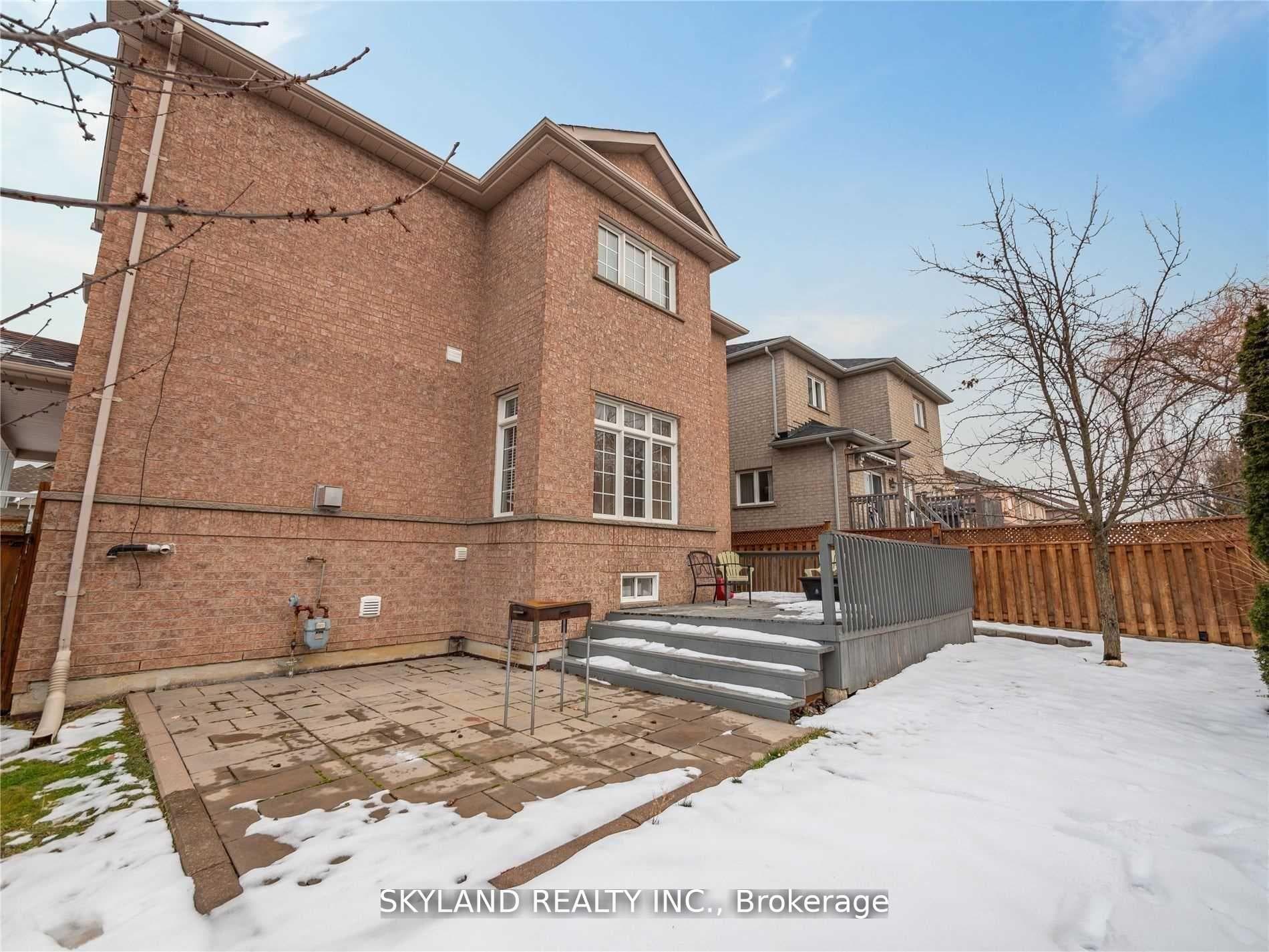 384 Spruce Grove Crescent Unit Bsmt photo 10
