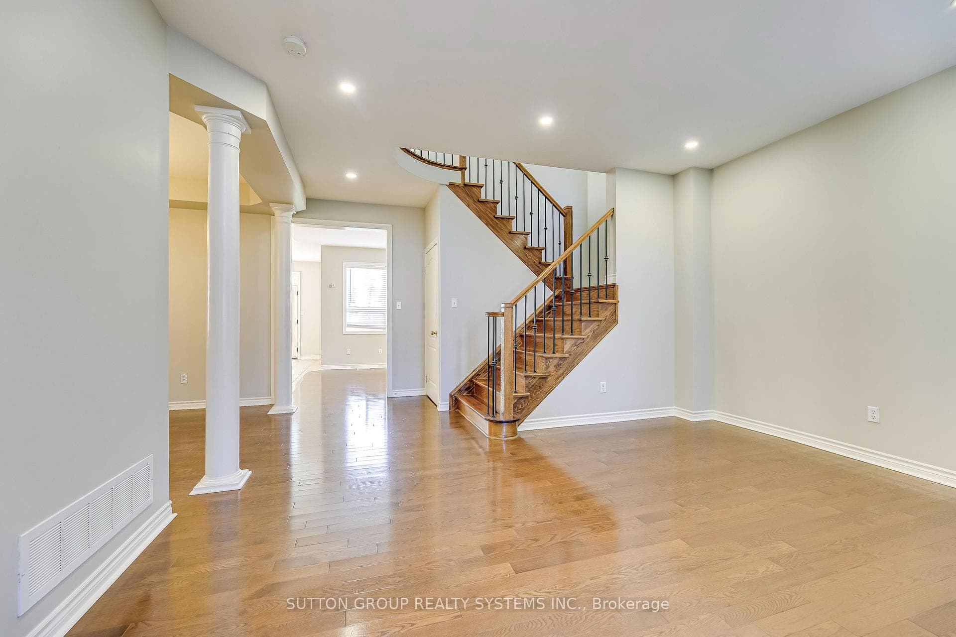 2132 Pine Glen Road photo 5