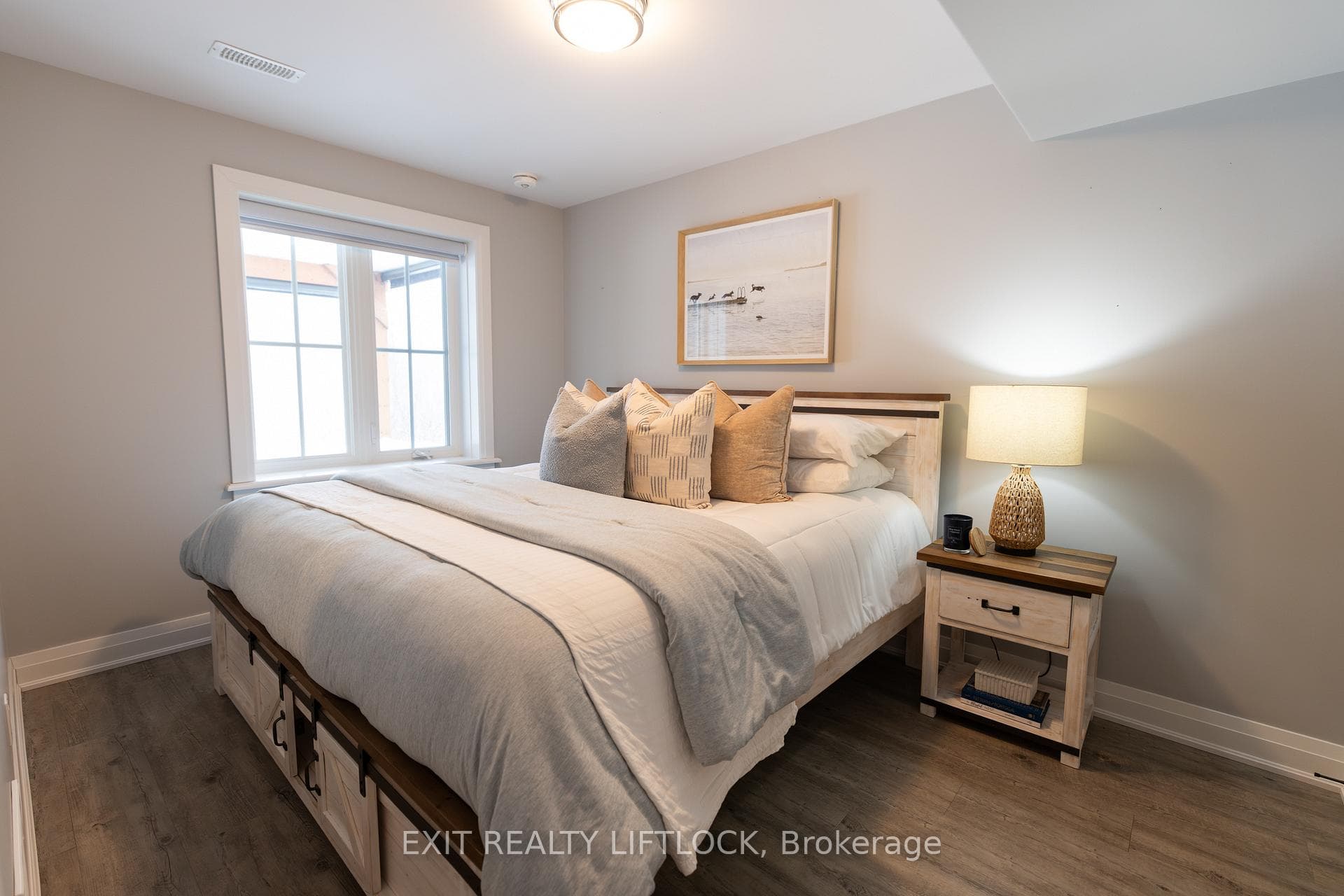 Second bedroom