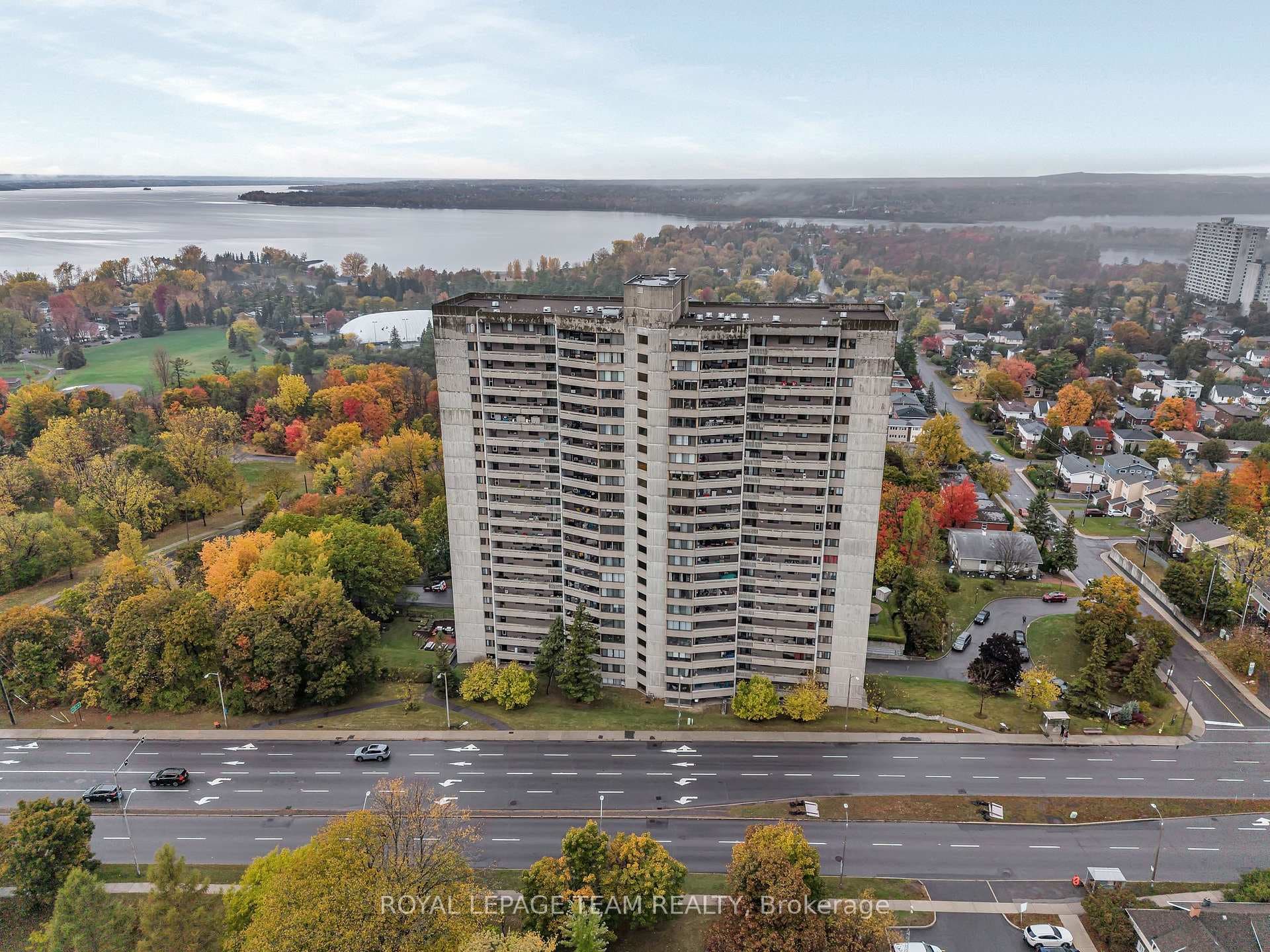 415 Greenview Avenue Unit 106 photo 43