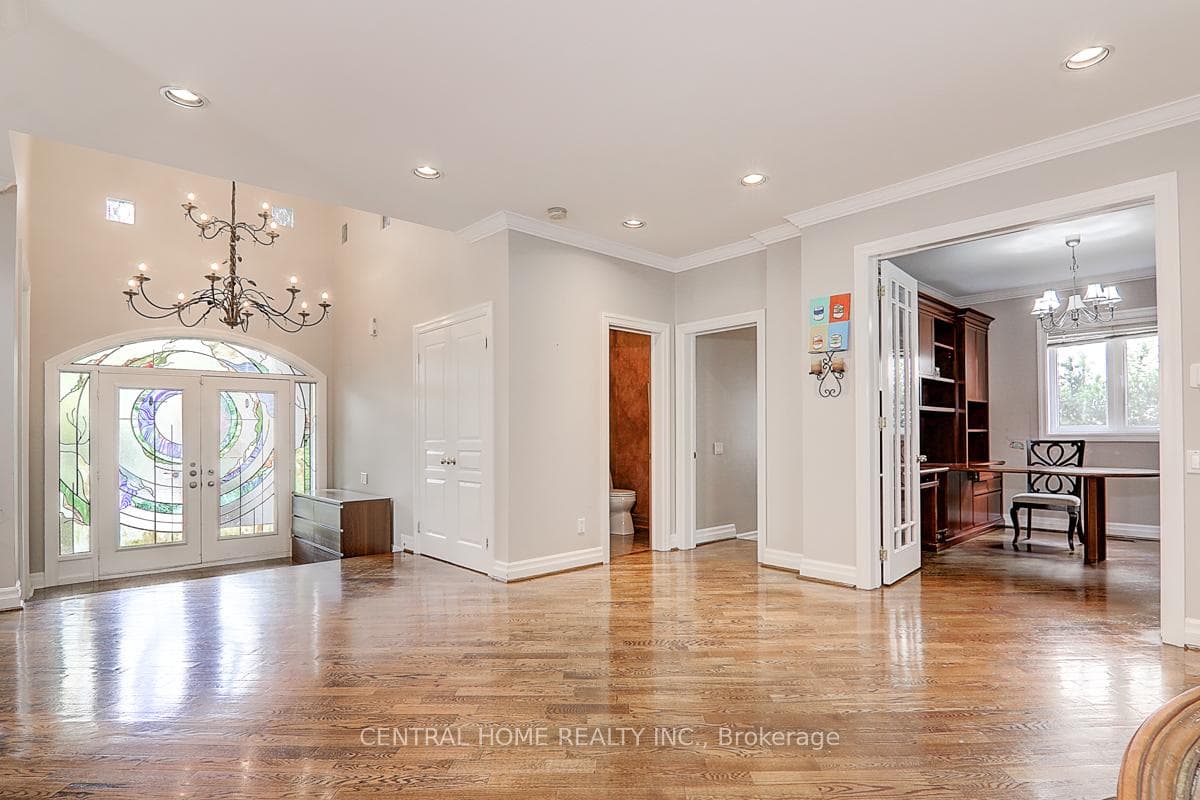 134 Bradgate Drive photo 3