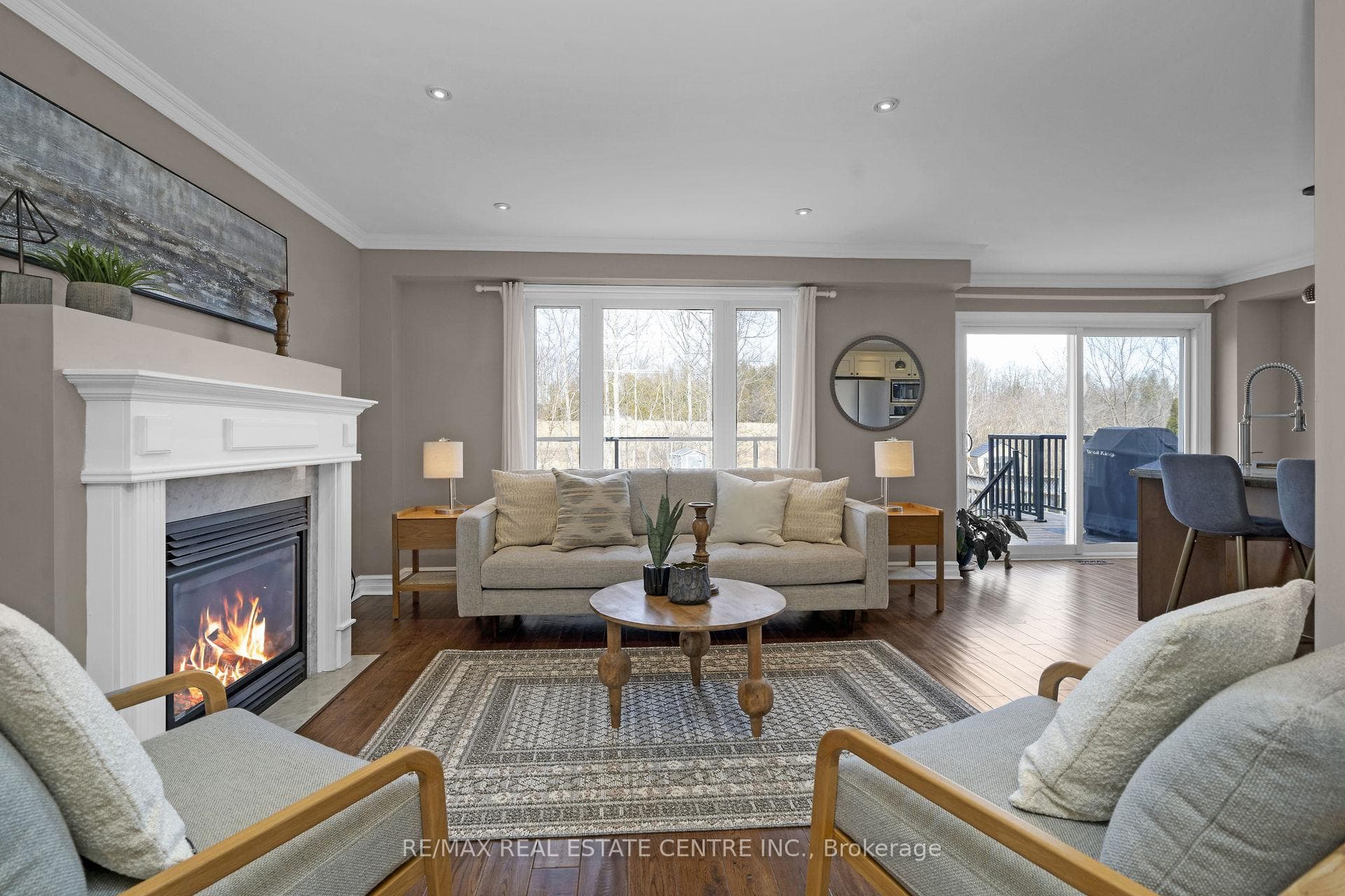 Living Room with Gas Fireplace