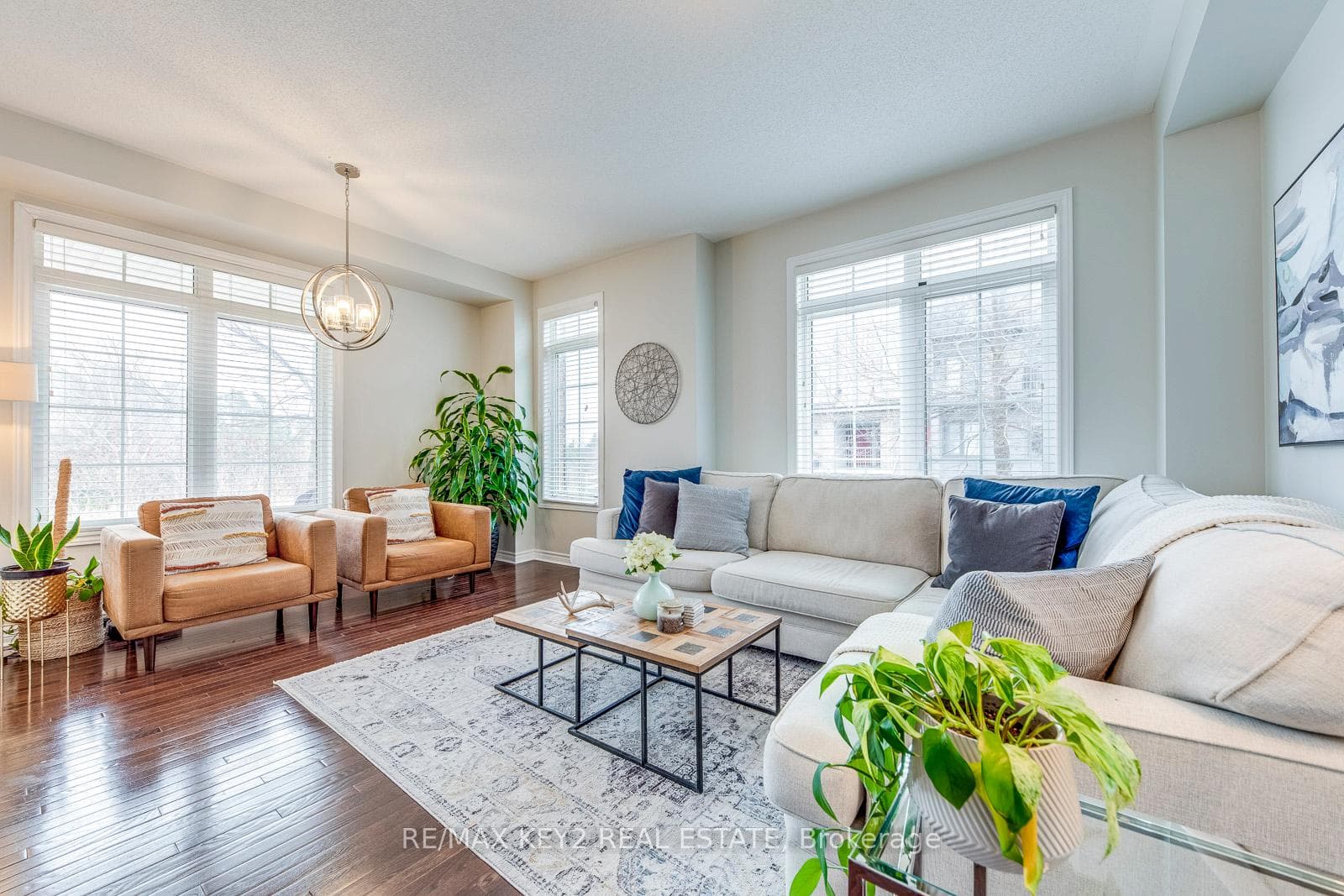 2424 Earl Grey Avenue photo 10