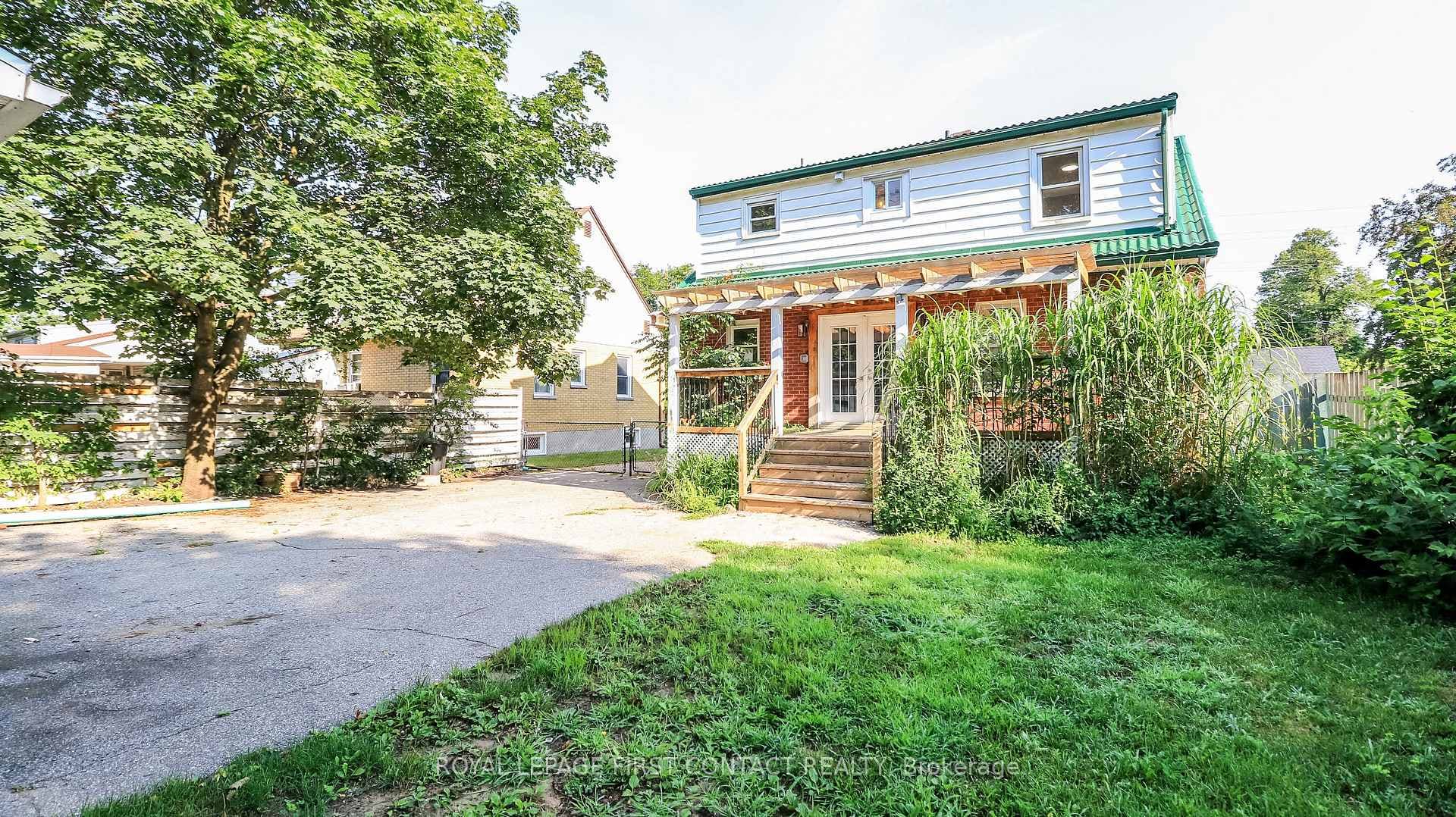 47 Campbell Avenue photo 11