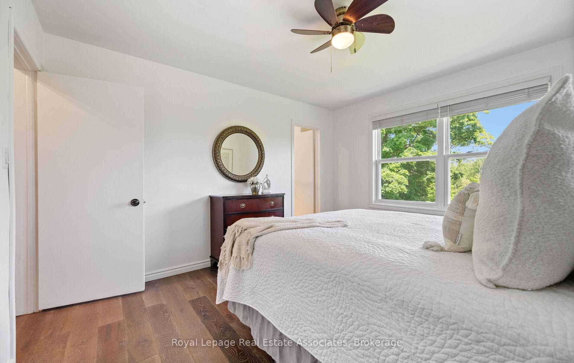 Primary bedroom w/ ensuite