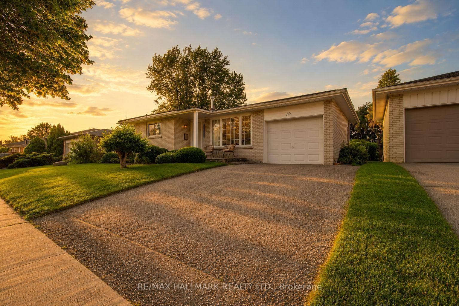 curb appeal ai twilight