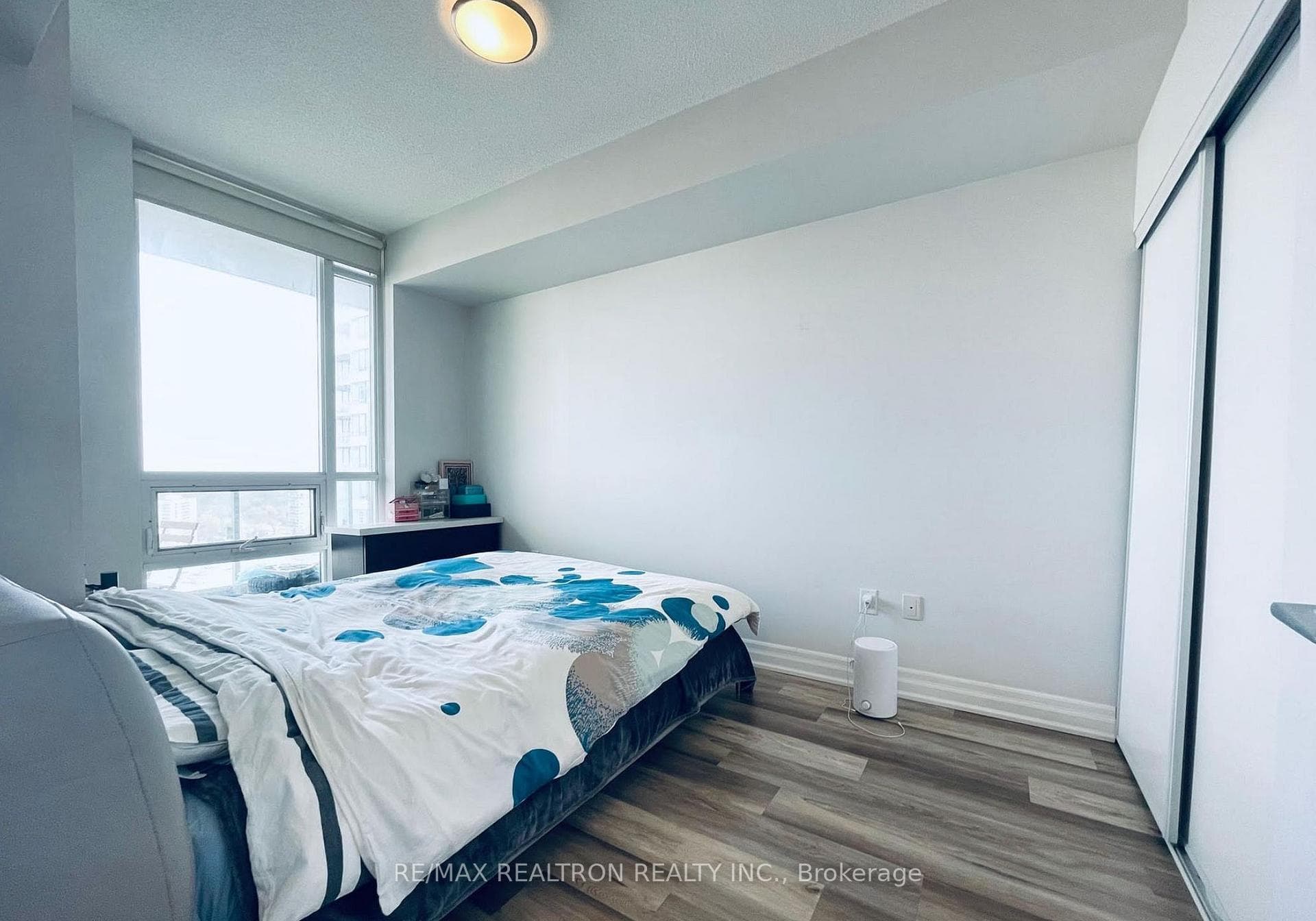 66 Forest Manor Road Unit 2404 photo 9