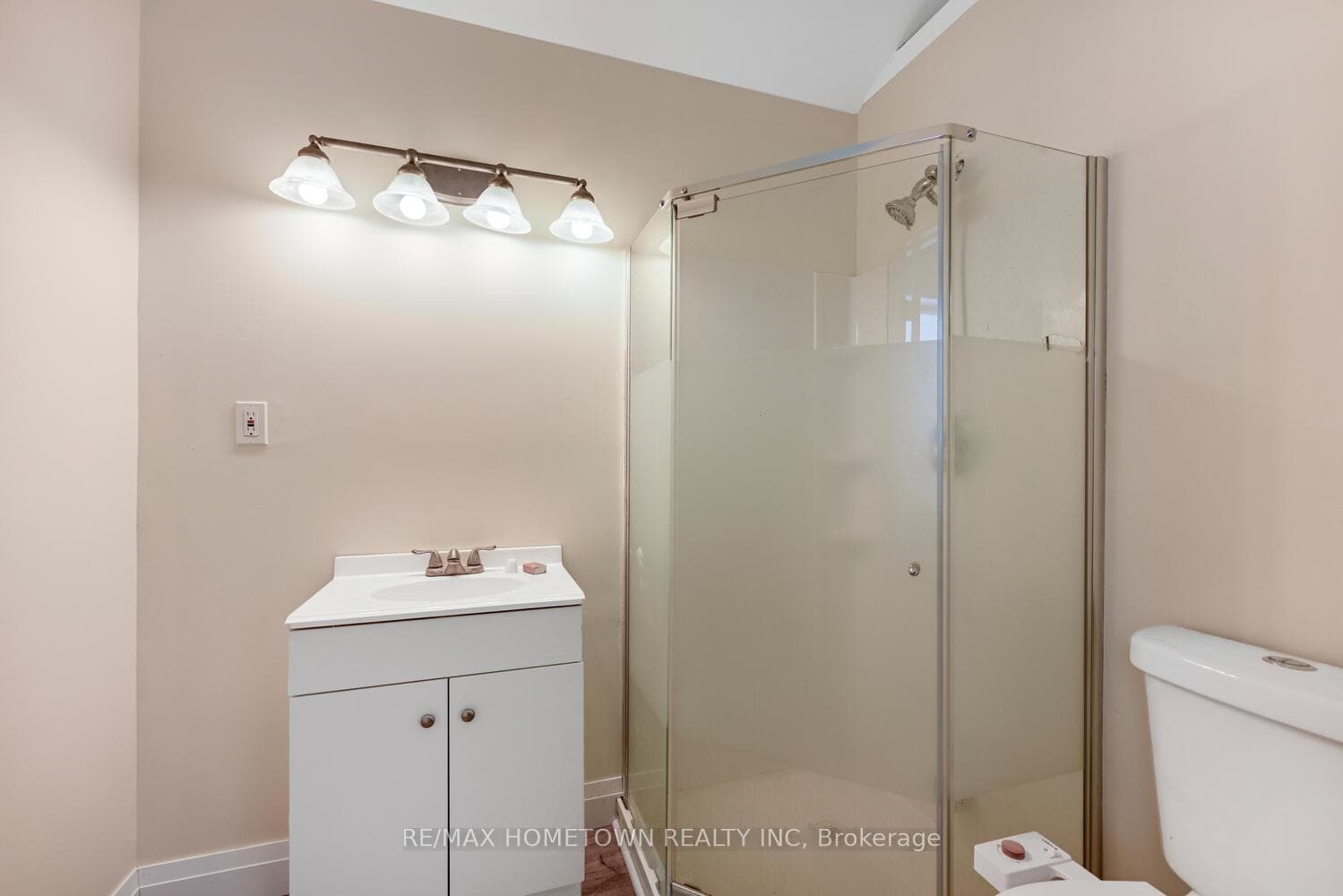 5250 Algonquin Road photo 27