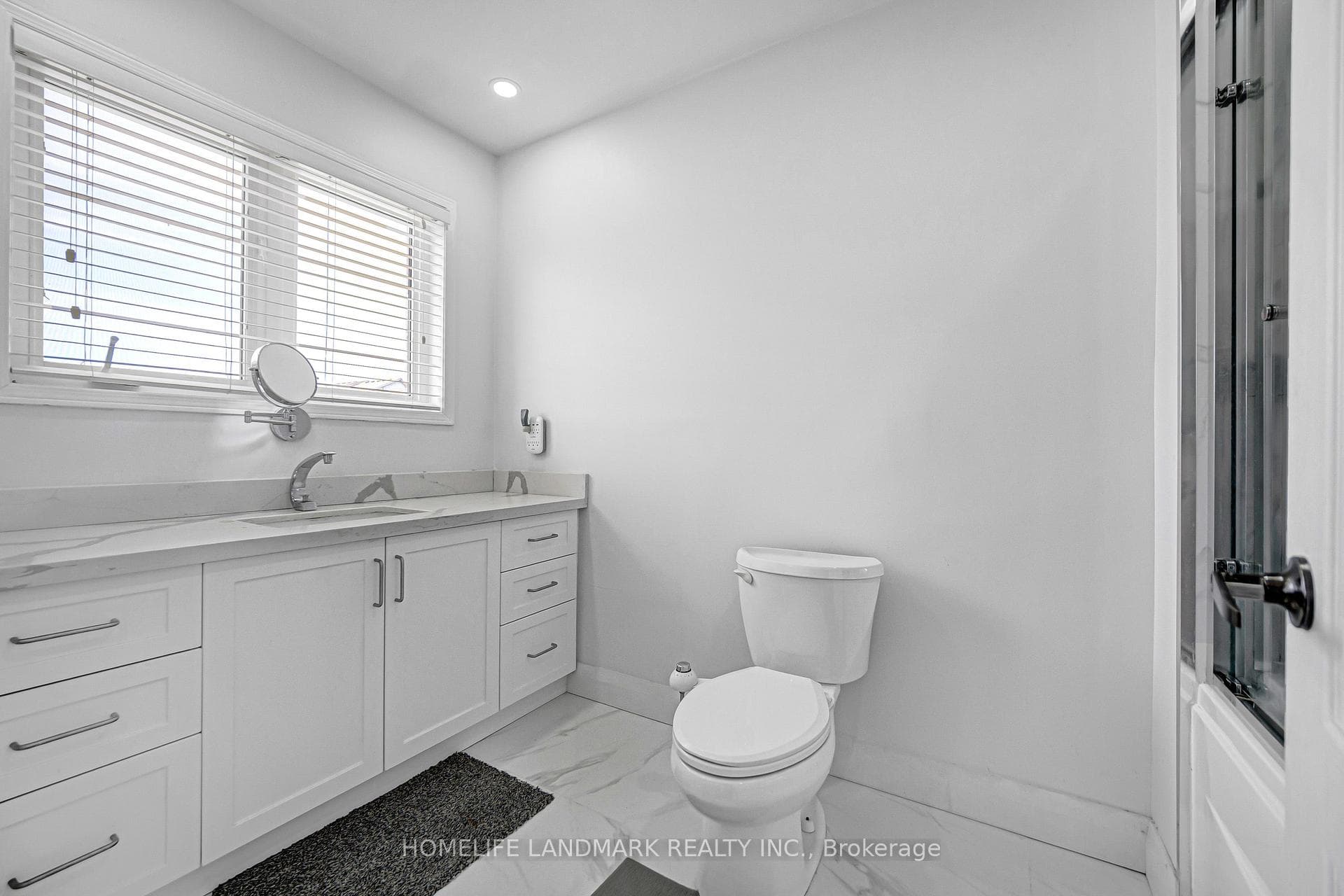 293 Murray Ross Parkway photo 19