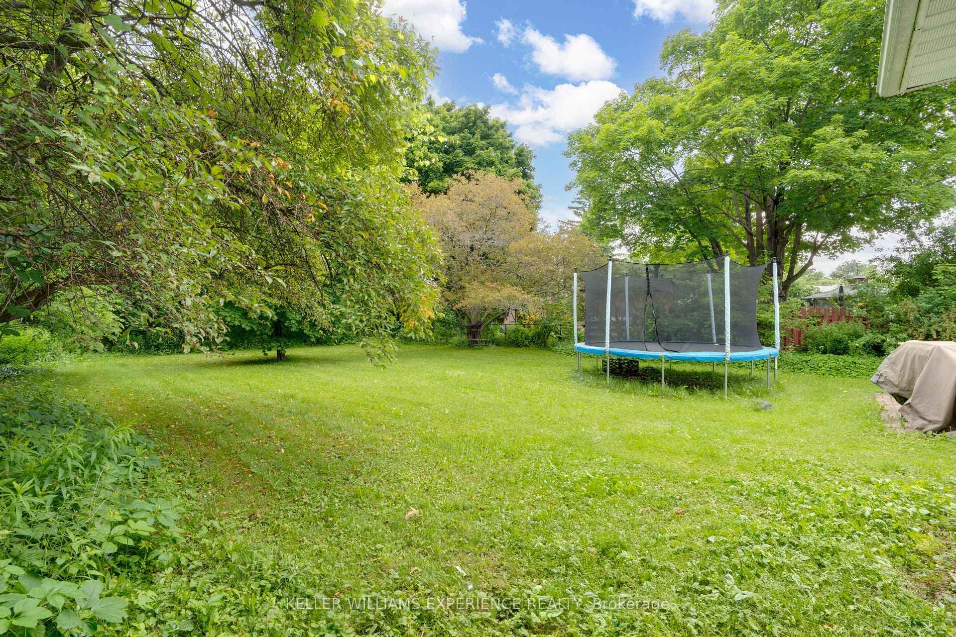 202 Warnica Road photo 32