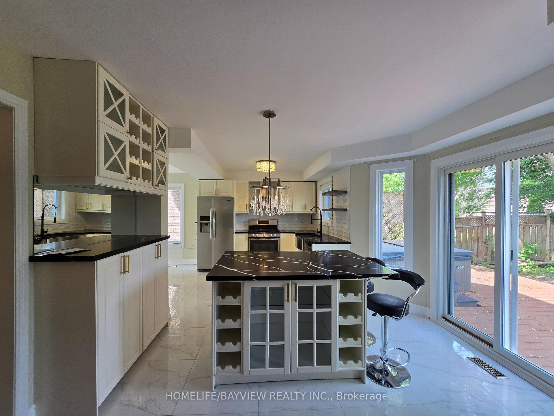176 Humberland Drive photo 9
