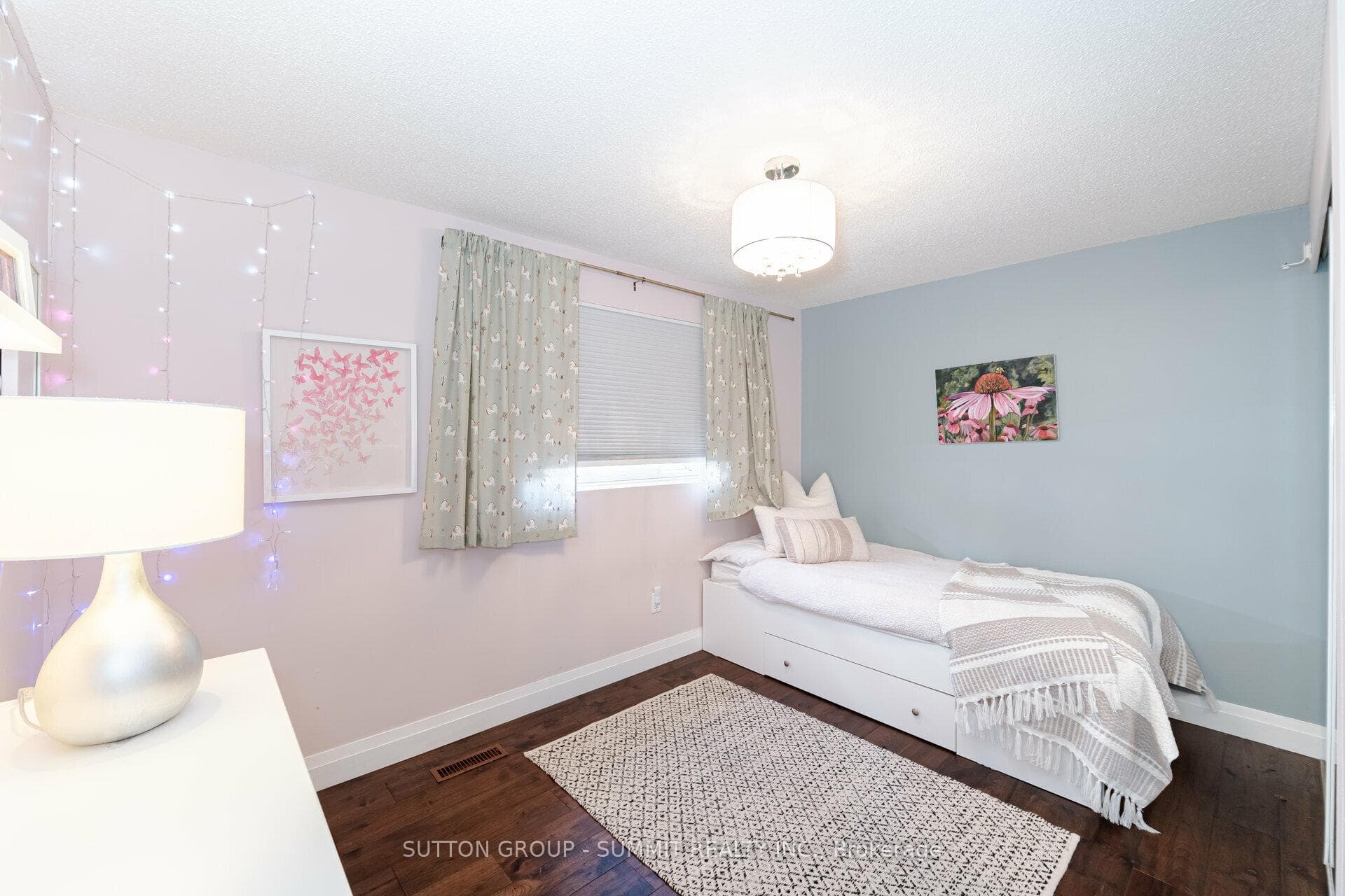 2 of 4 bedrooms upstairs