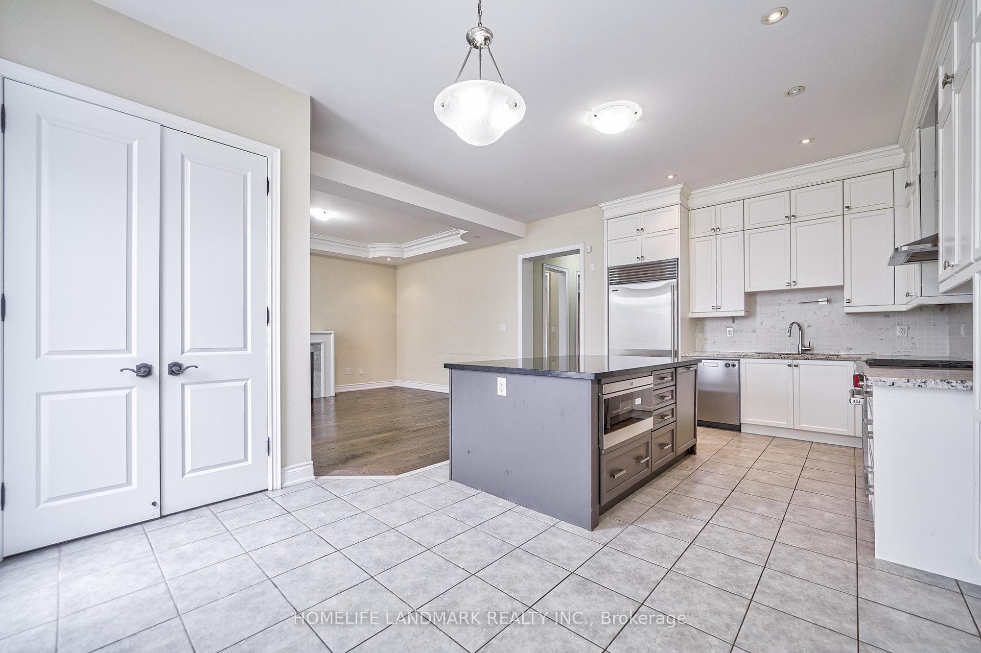 31 Angus Glen Boulevard photo 8