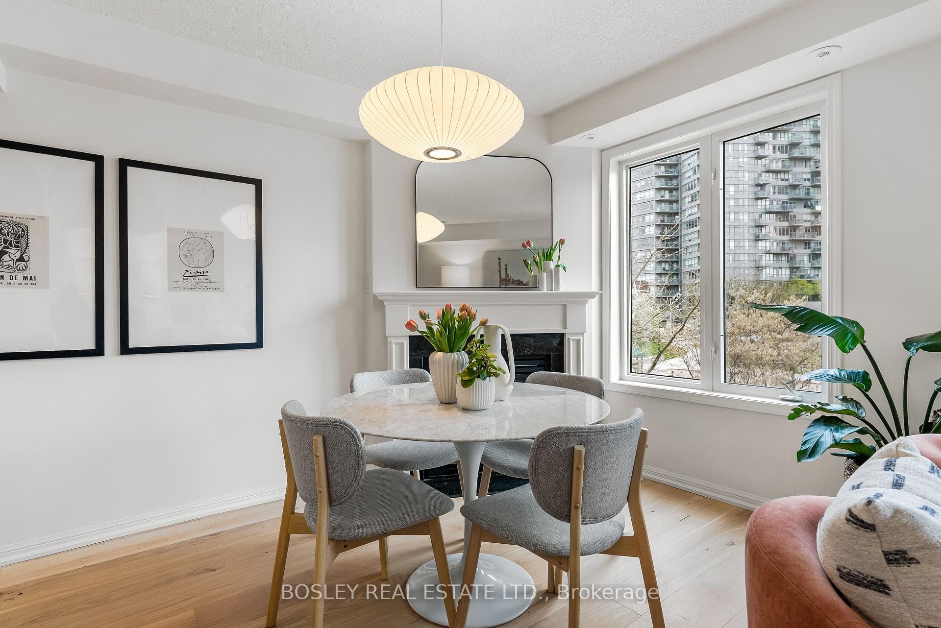 15 Laidlaw Street Unit TH 604 photo 9