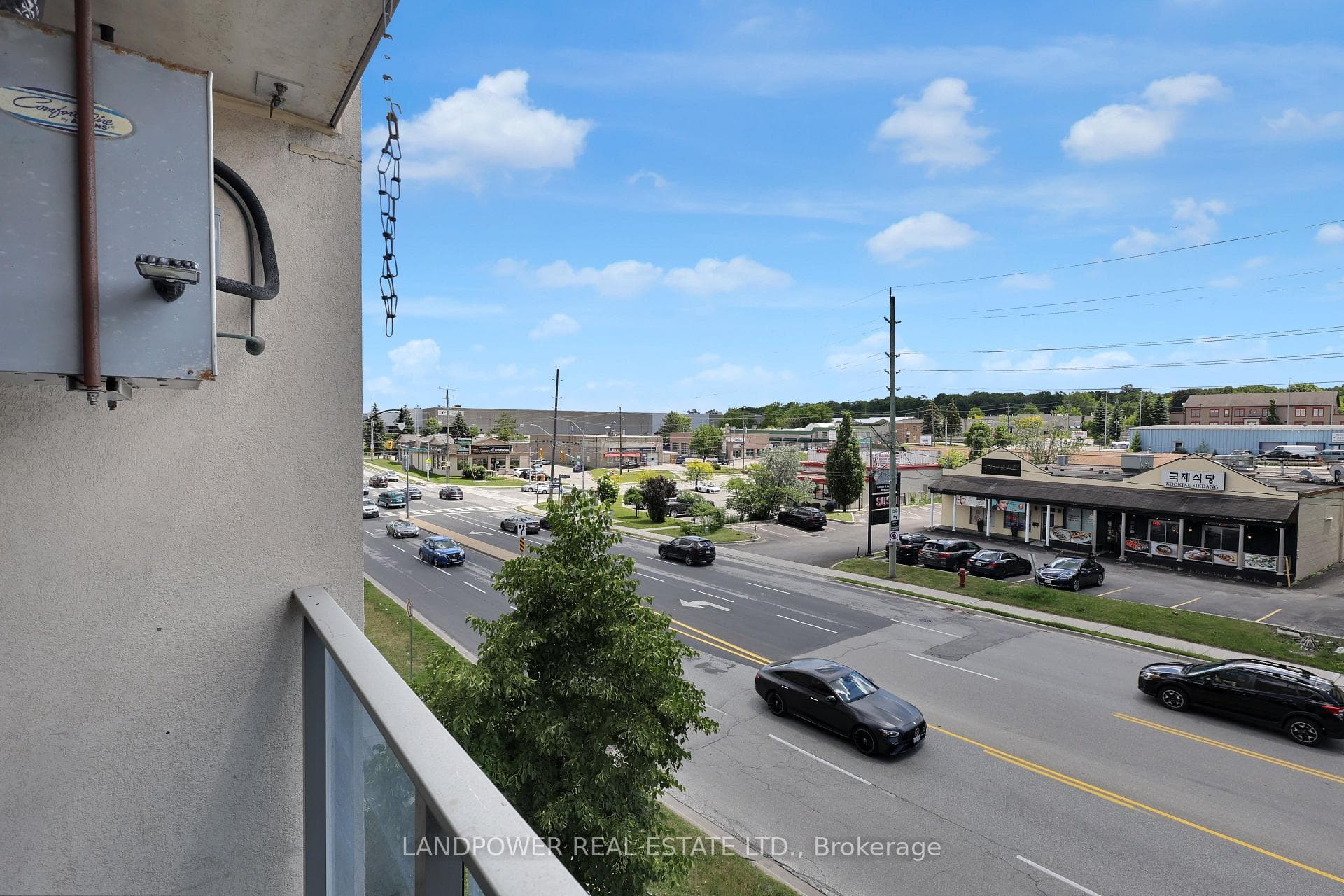 160 Wellington Street Unit 301 photo 20