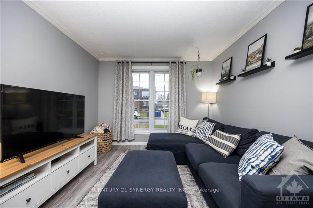 350 JOSEPH Street photo 6