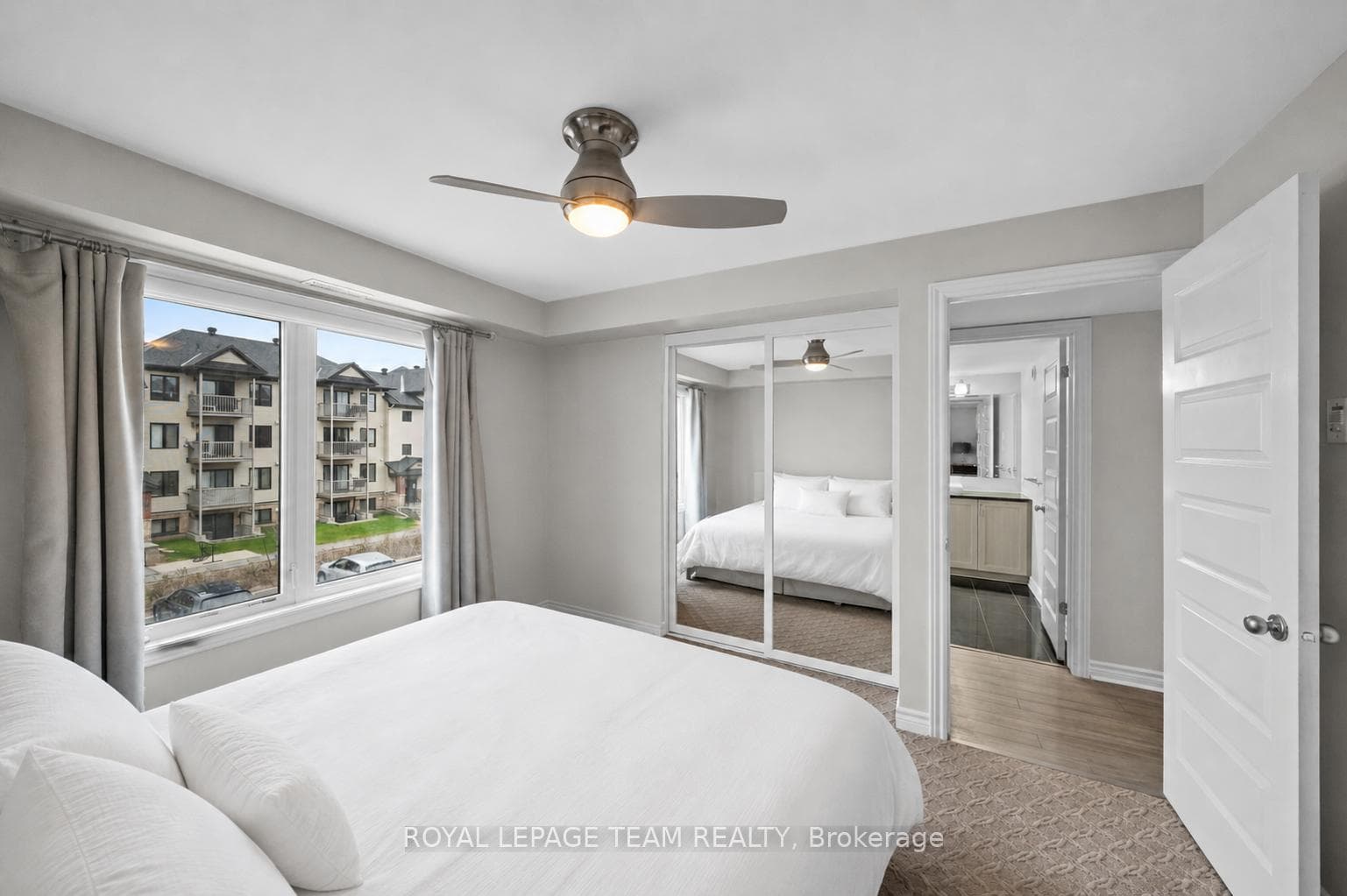 215 Bluestone Private Unit 6 photo 20