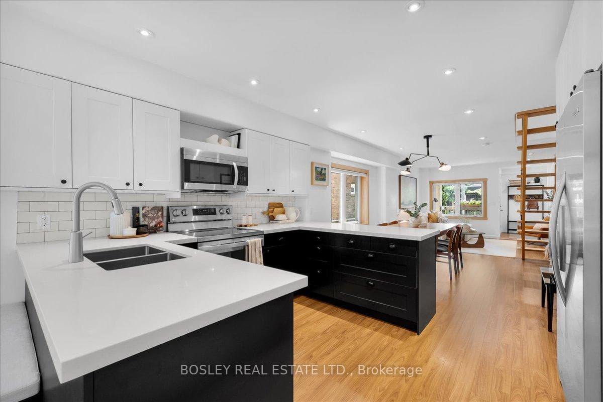 68 Mortimer Avenue photo 7