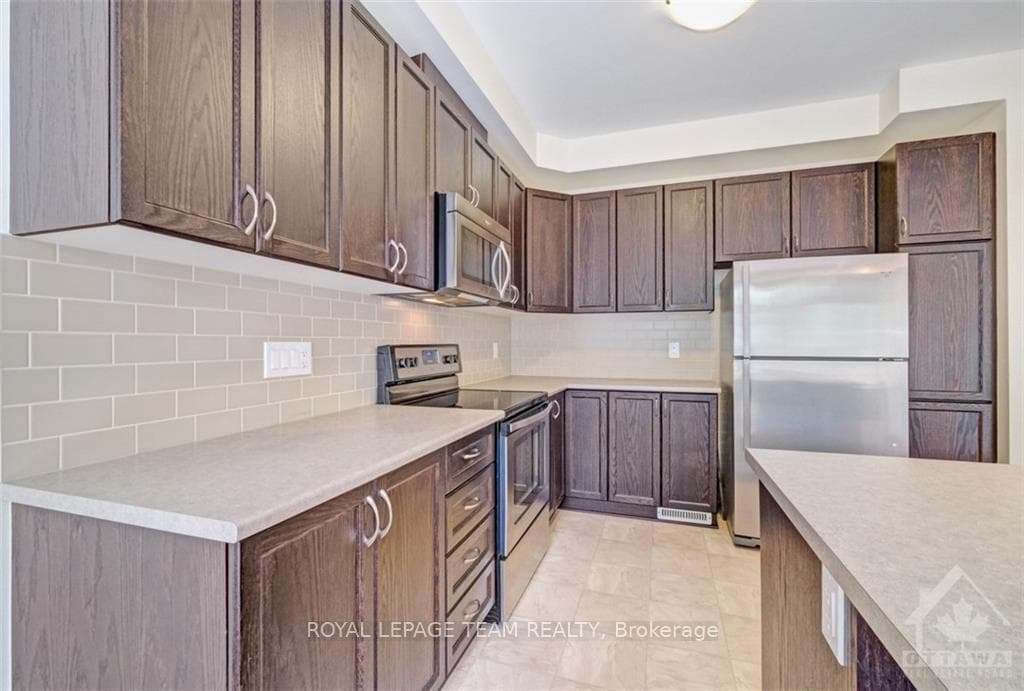 245 VIA SAN MARINO Street photo 6
