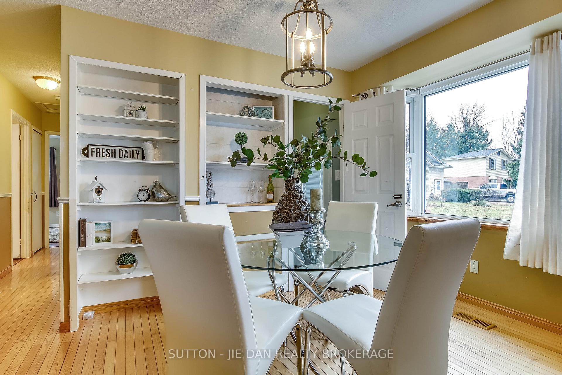 175 BRUNSWICK Avenue photo 4