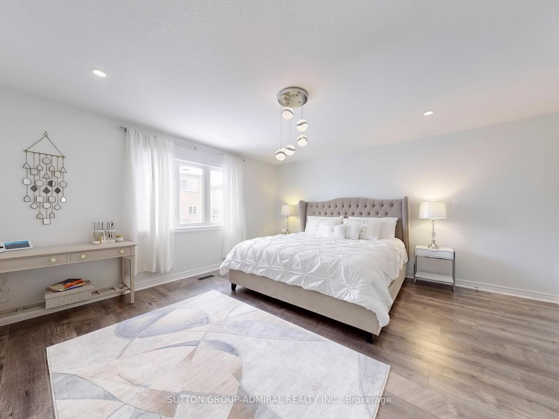 183 Wainscot Avenue photo 28