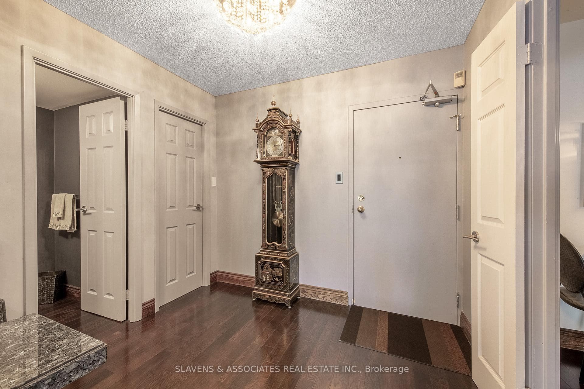 96 Fifeshire Road Unit 302 photo 4
