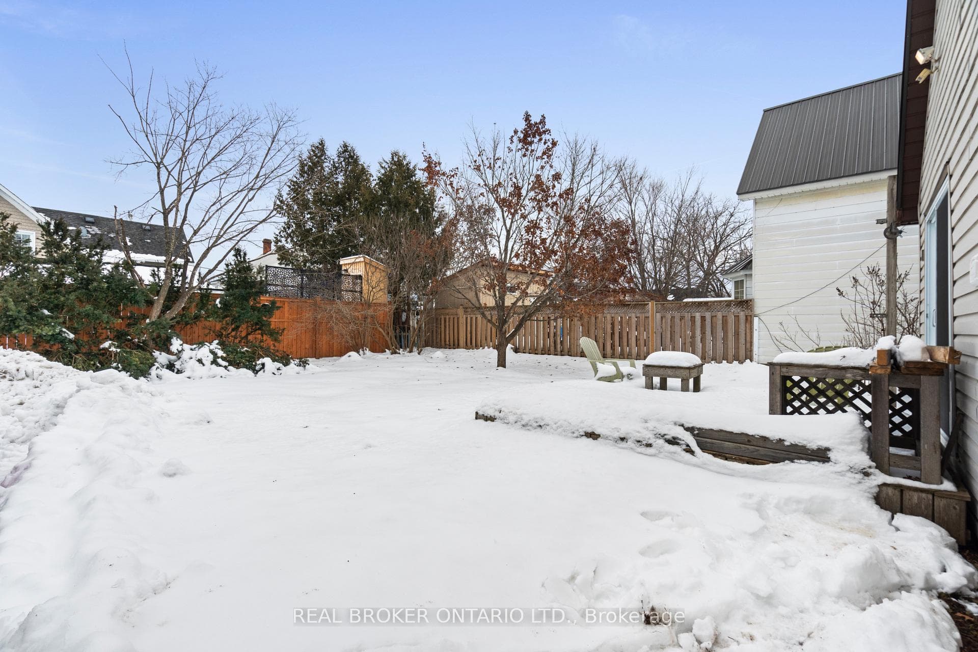 134 Catharine Street photo 35