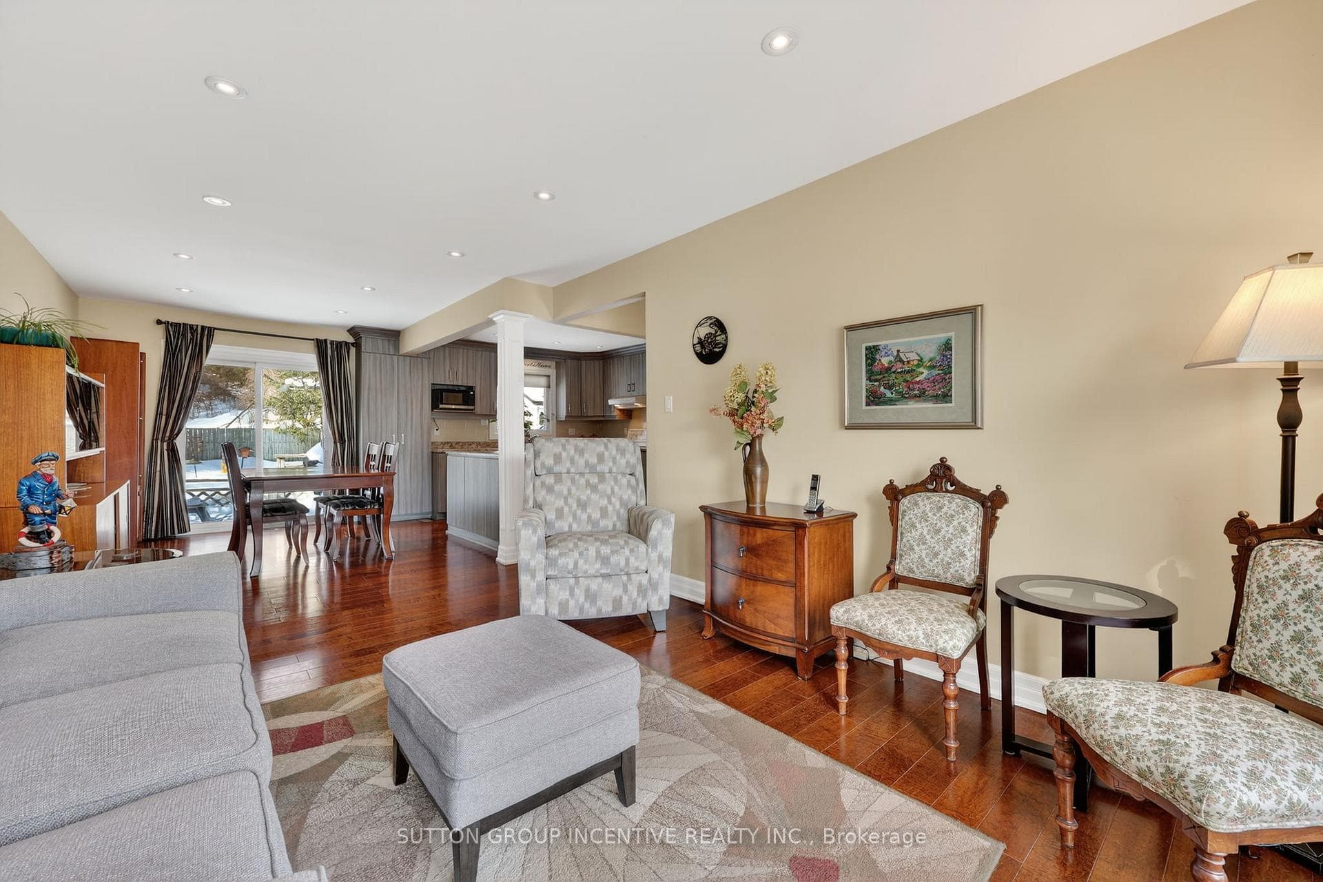 230 Edgehill Drive photo 15