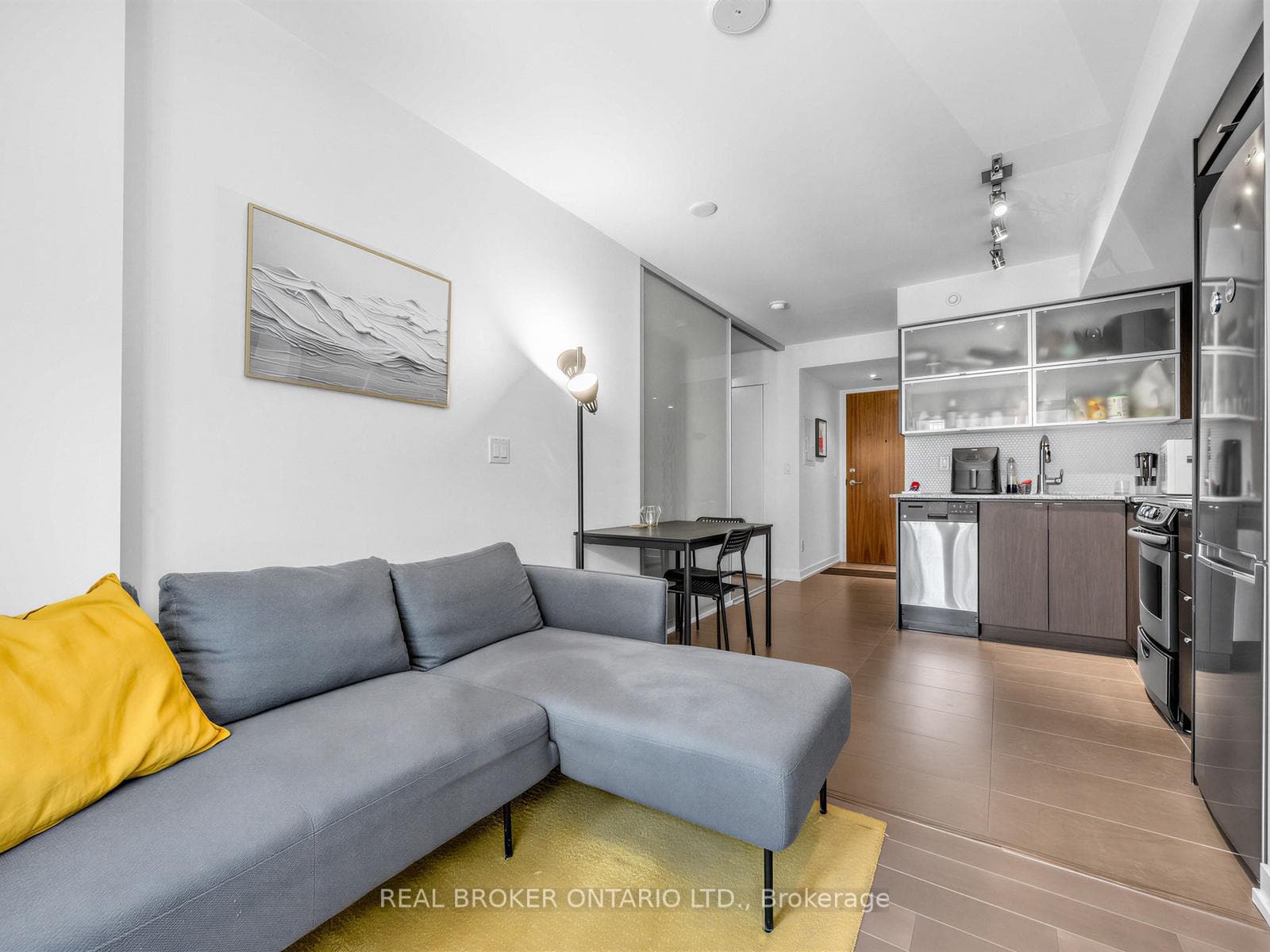 170 Fort York Boulevard Unit 407 photo 14