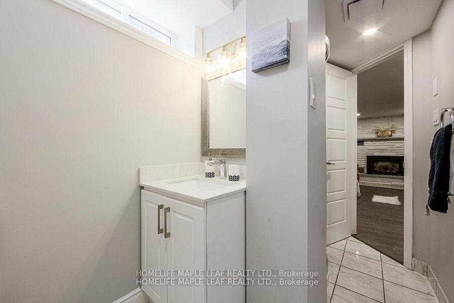 689 Macyoung Drive photo 39