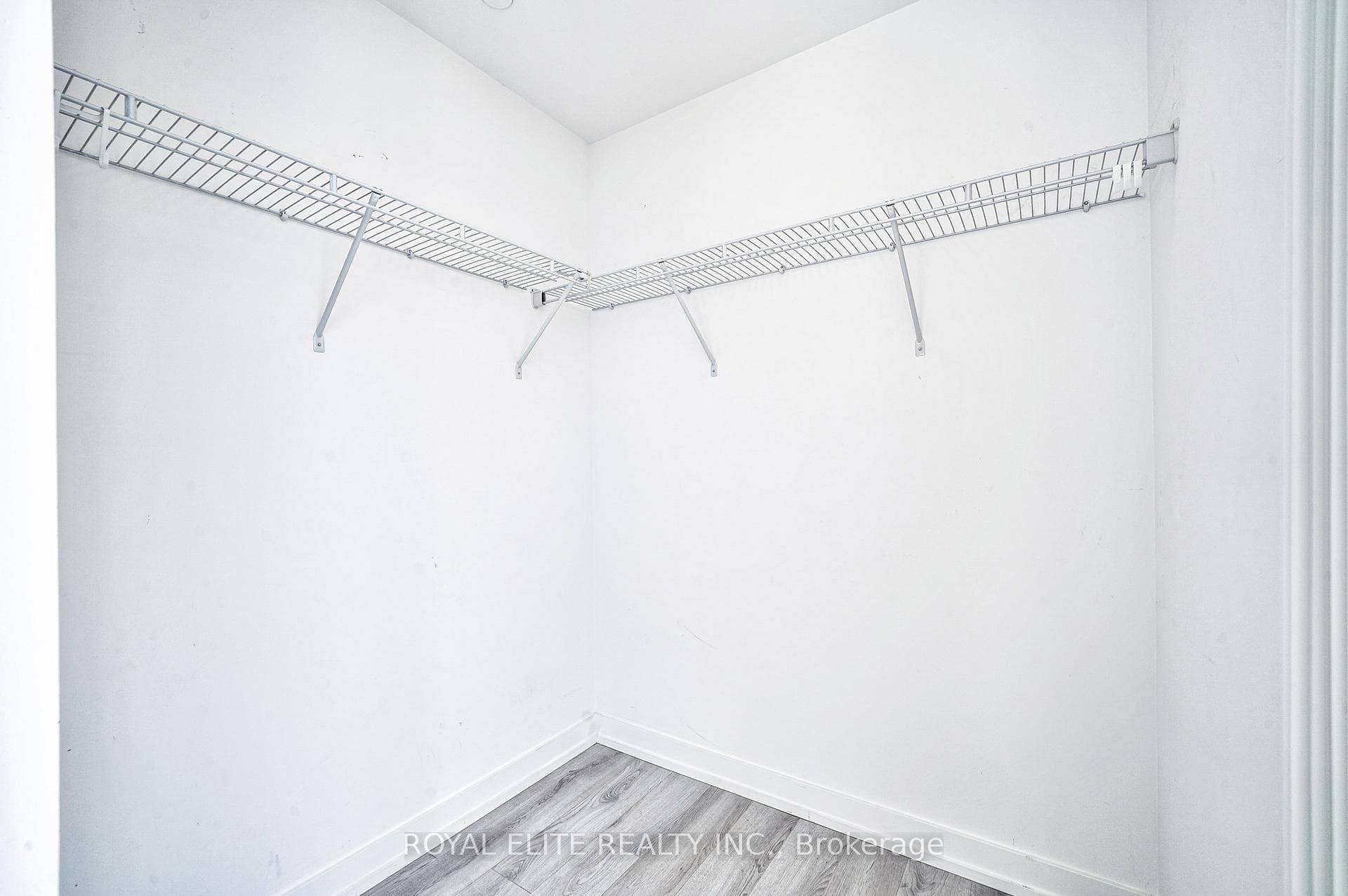 33 Helendale Avenue Unit 1706 photo 30